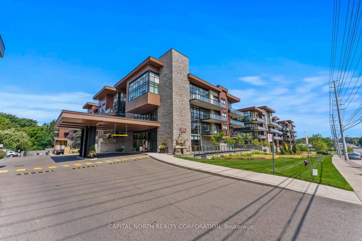 1575 Lakeshore Road W 270, Mississauga, ON L5J 0B1