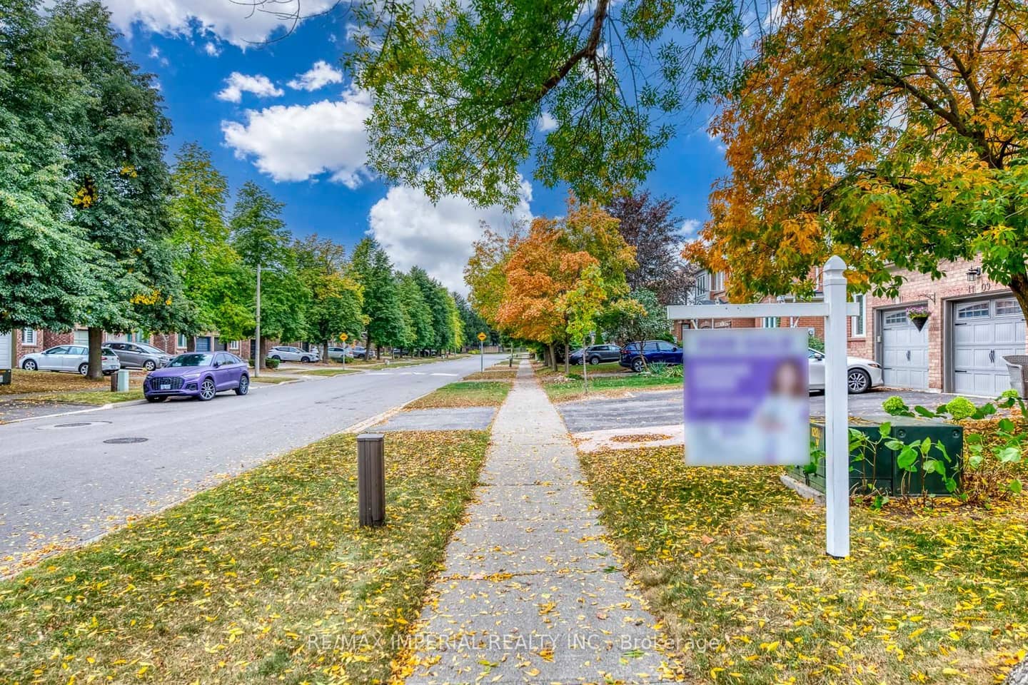 1107 Gable Drive, Oakville, ON L6J 7R3