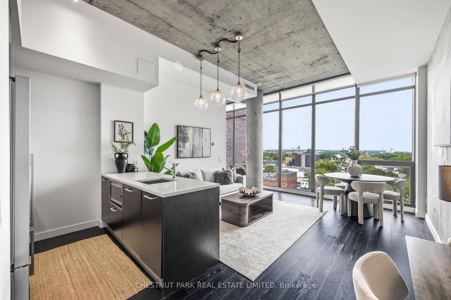 90 Broadview Avenue 901, Toronto, ON M4M 0A7