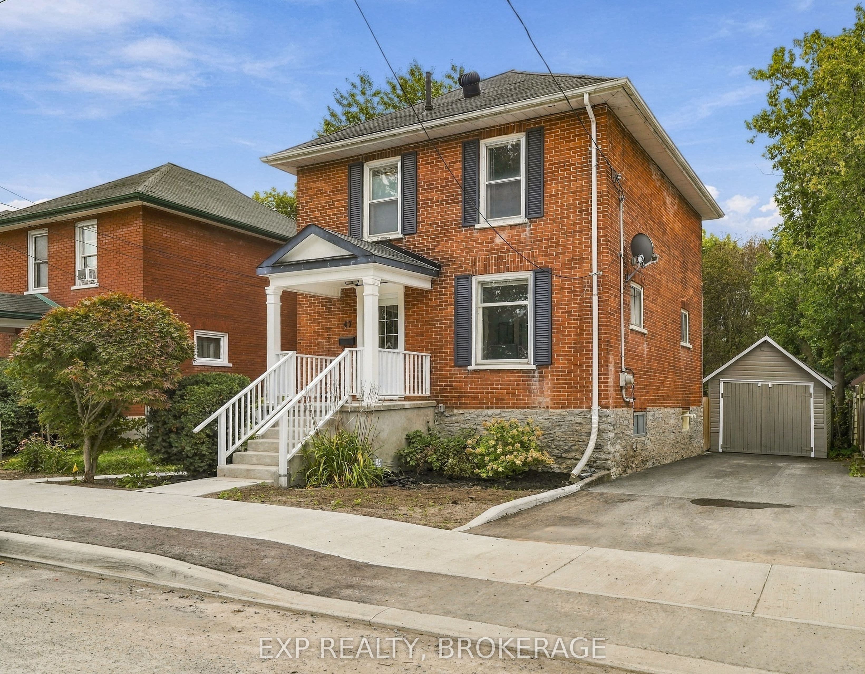 47 Henry Street, Belleville, ON K8P 1N4