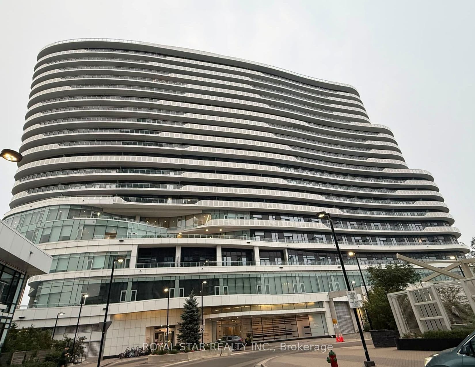2520 Eglinton Avenue W 323, Mississauga, ON L5M 0Y4