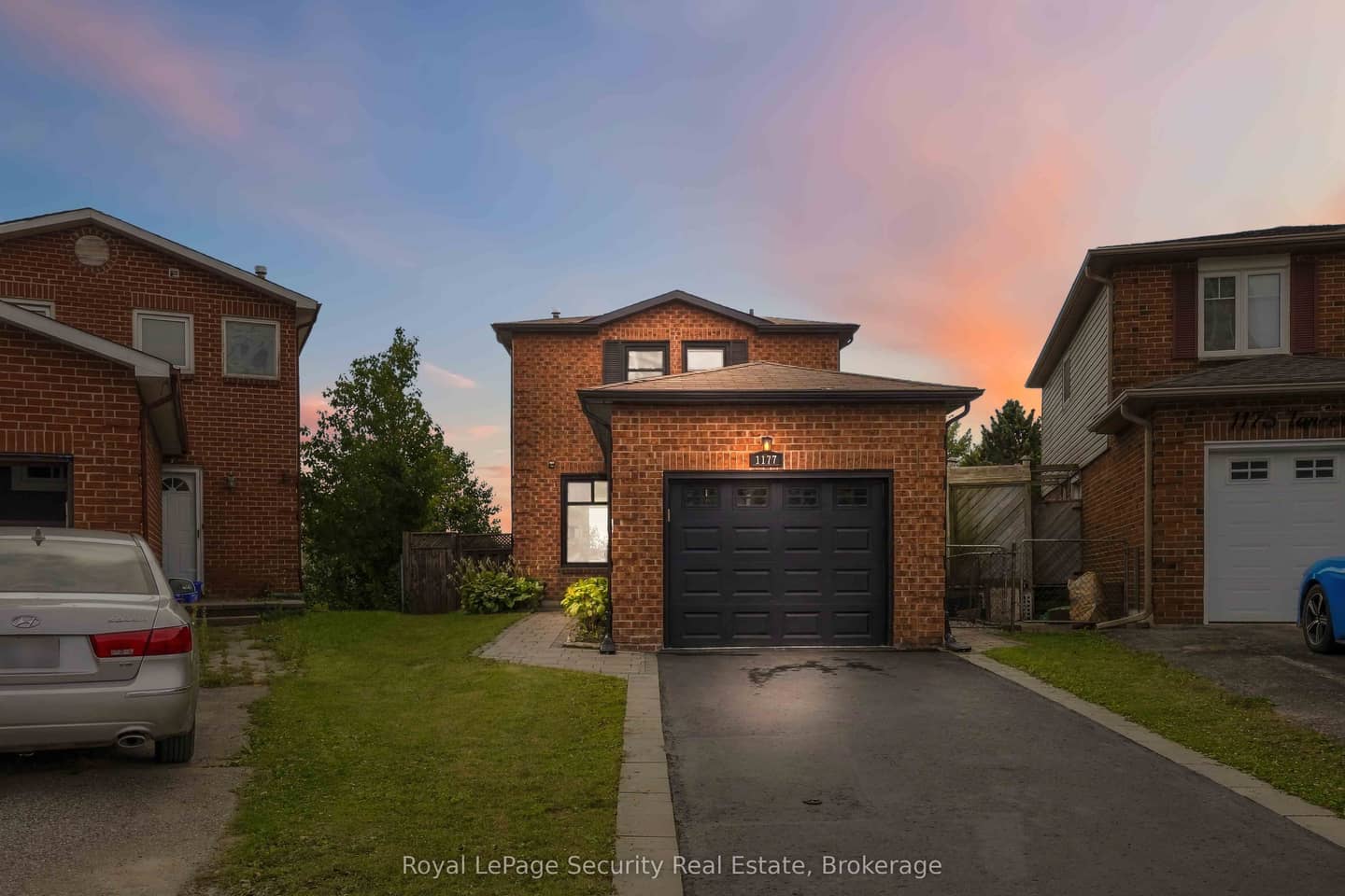 1177 Tanzer Court, Pickering, ON L1W 3S7