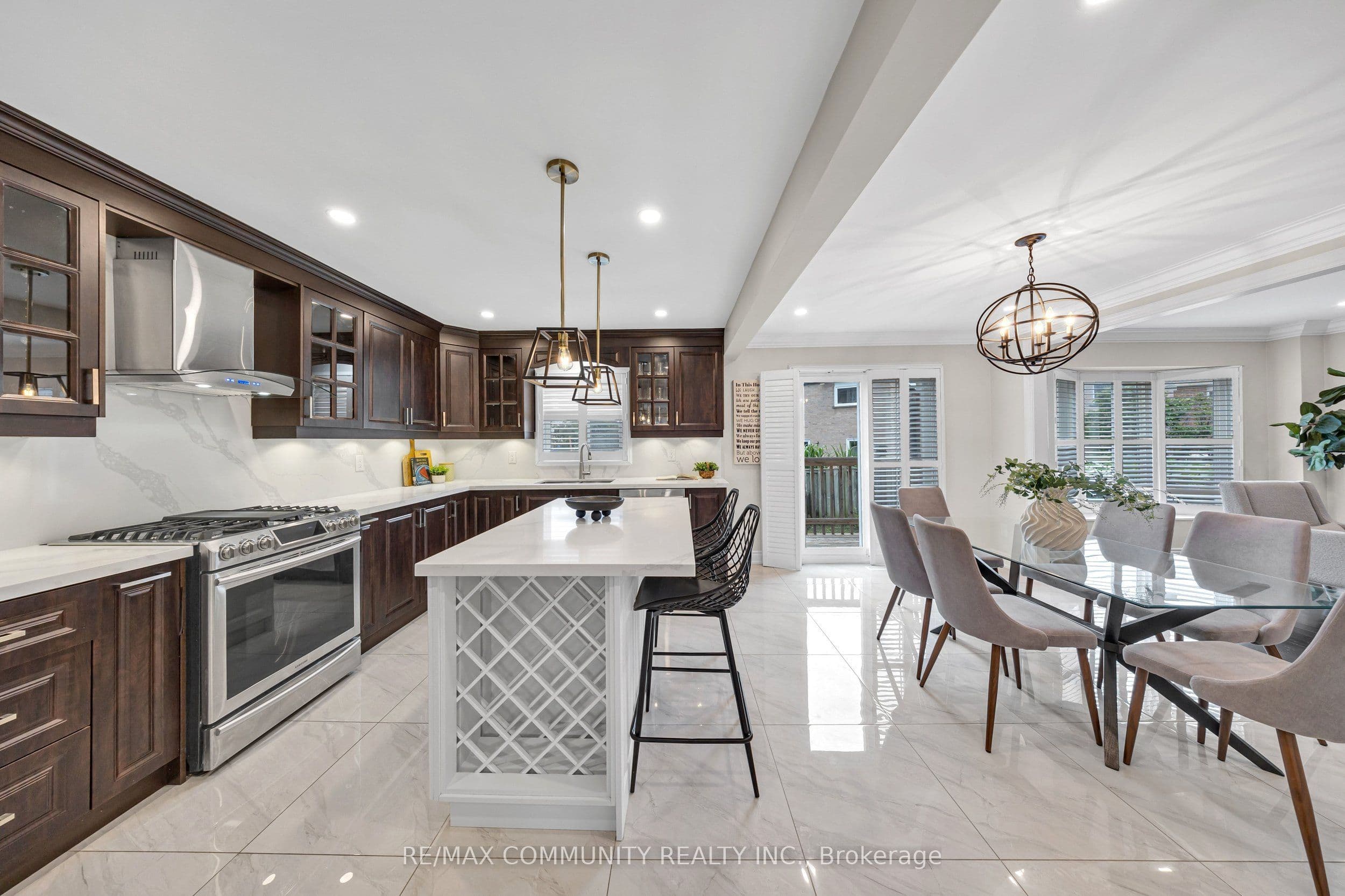43 Fieldwood Drive, Toronto, ON M1V 3G3