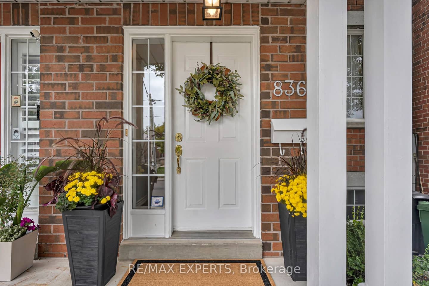 836 St Clarens Avenue, Toronto, ON M6H 3X6