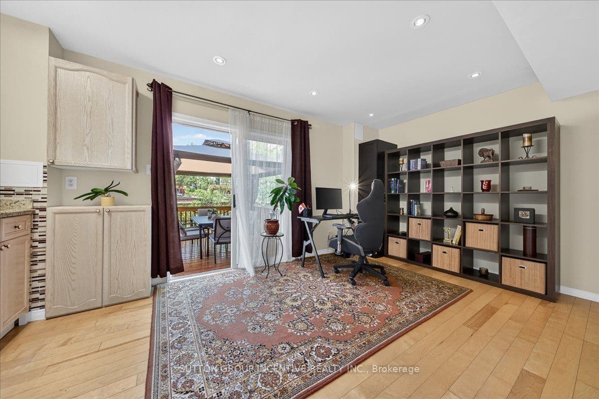 97 Yellowood Circle, Vaughan, ON L4J 8M3