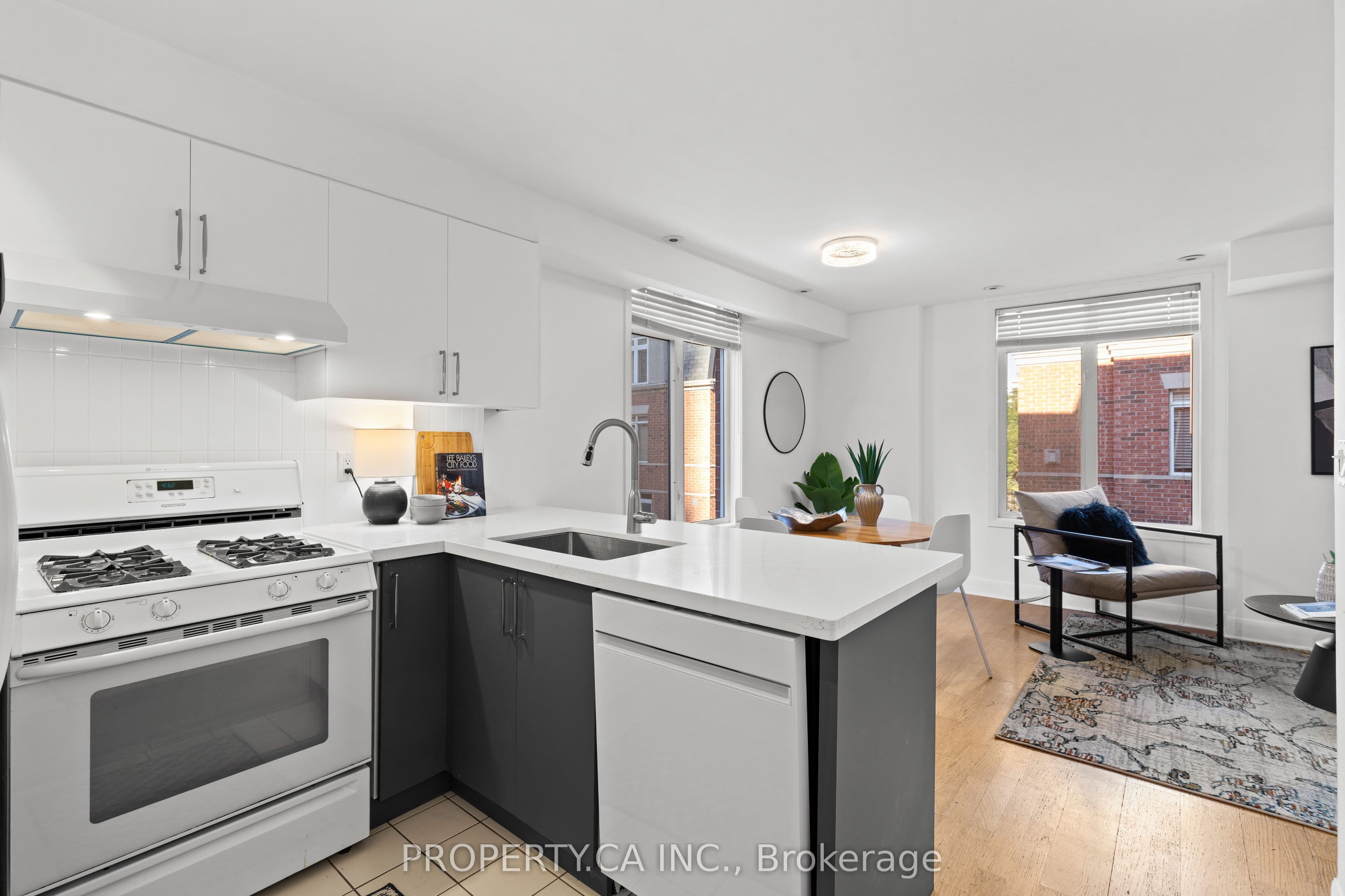 415 Jarvis Street 336, Toronto, ON M4Y 3C1