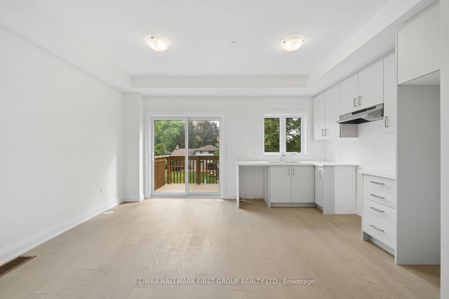 23 Marret Lane, Clarington, ON L1B 0X2