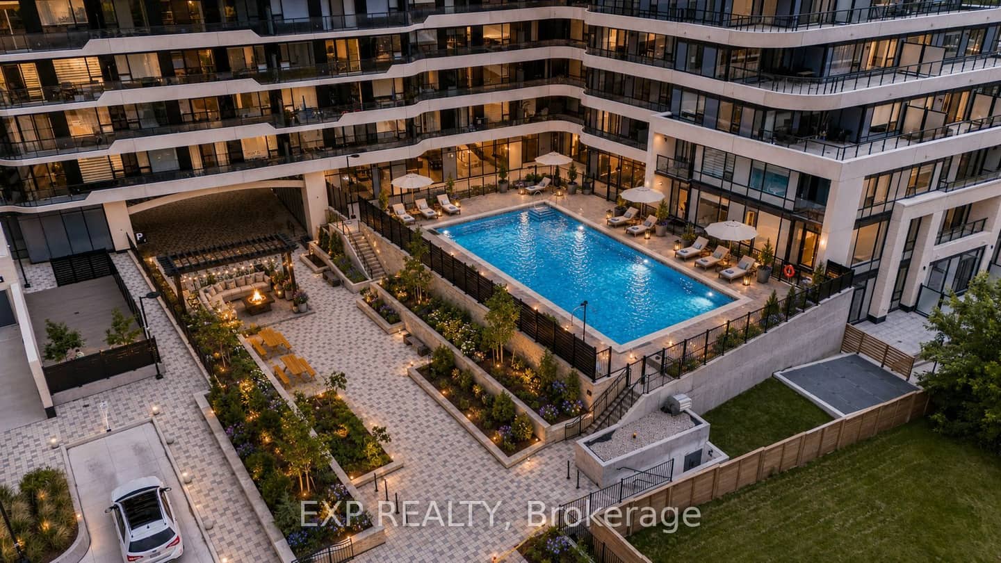8188 Yonge Street 235, Vaughan, ON L4J 0M2