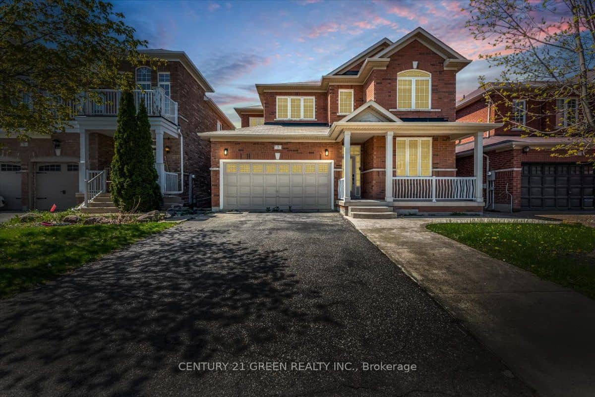 7 Accent Circle, Brampton, ON L7A 0L2