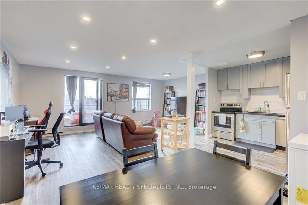 1100 Courtland Avenue 309, Kitchener, ON N2C 2H9