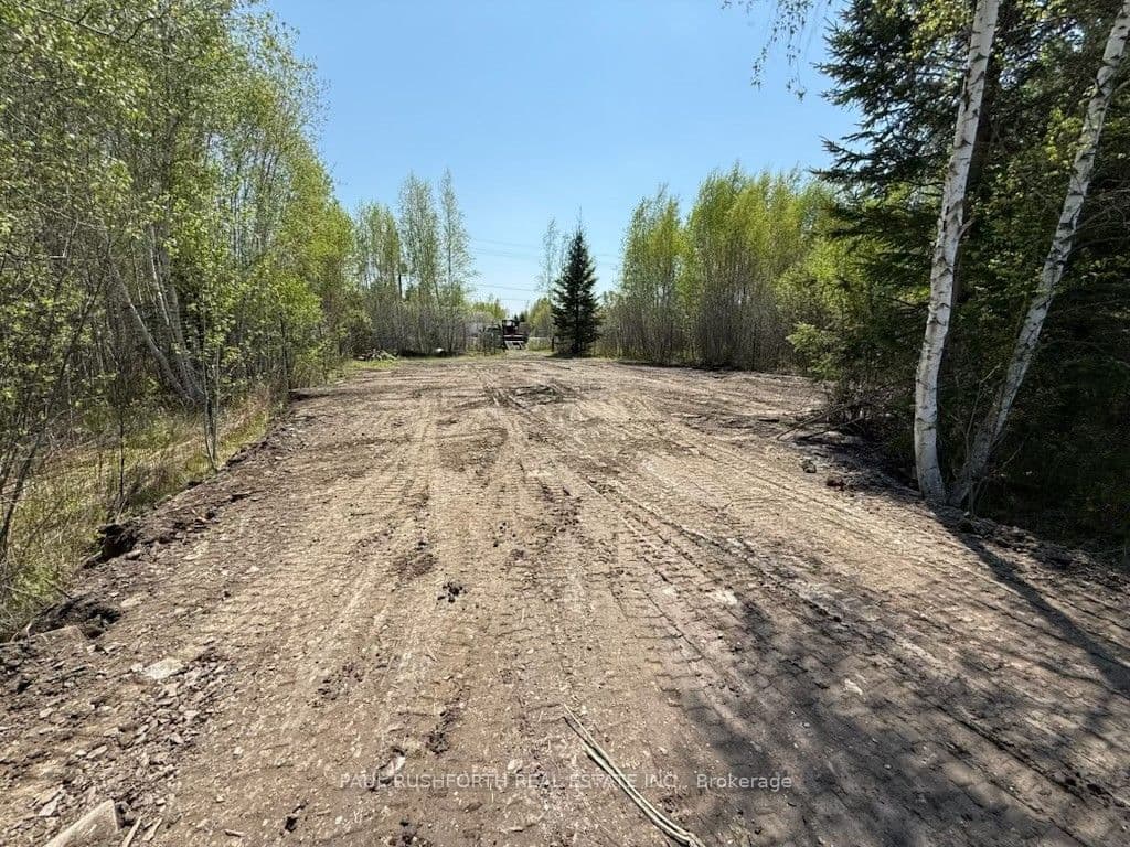 2667 Russland Road, Orleans - Cumberland and Area, ON K0A 3H0