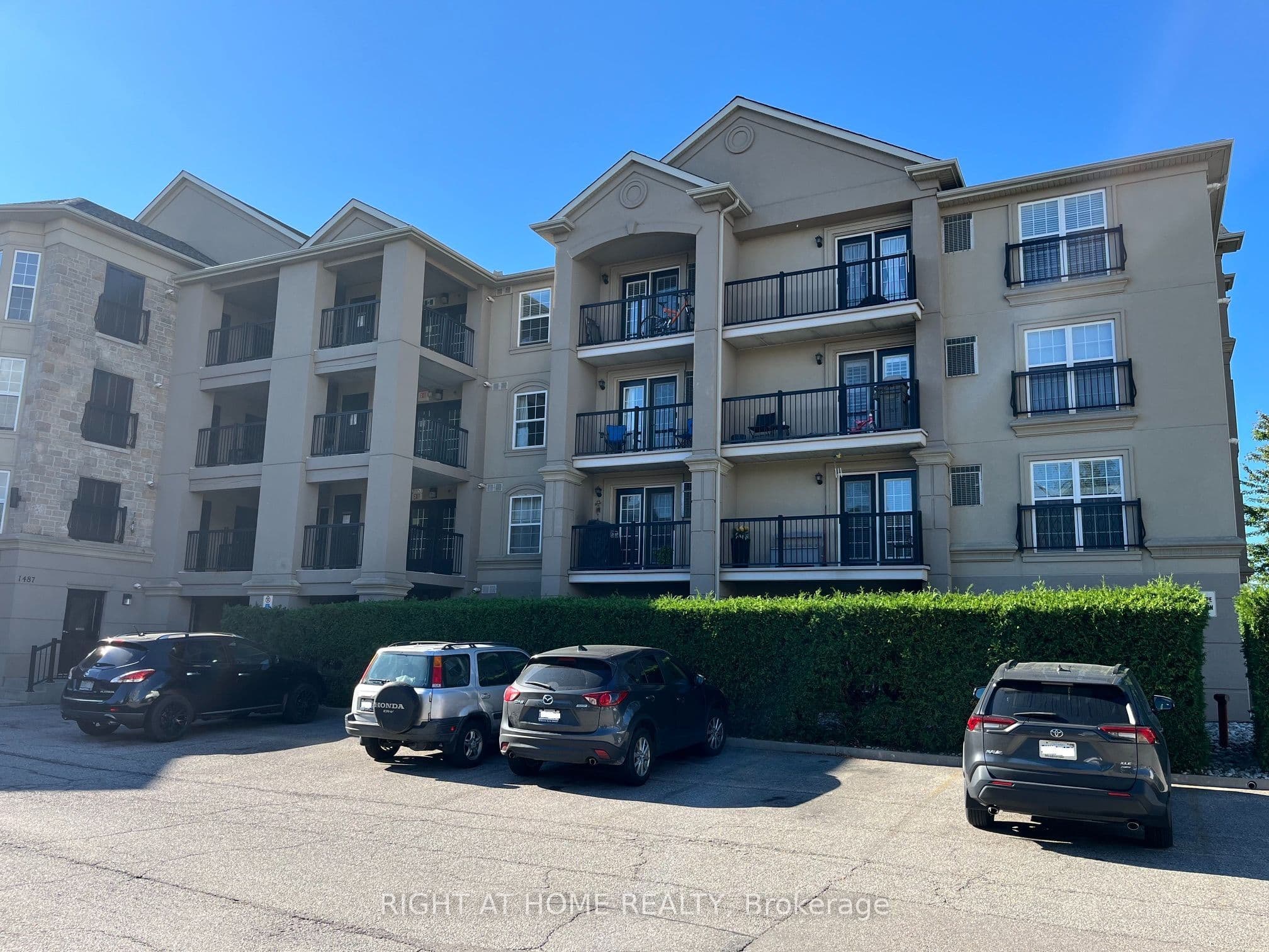 1487 Maple Avenue 401, Milton, ON L6T 0B7