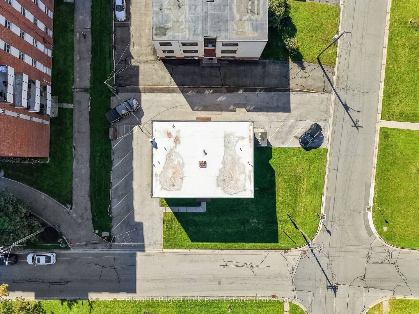 180 Nipigon Street, Oshawa, ON L1J 4N5