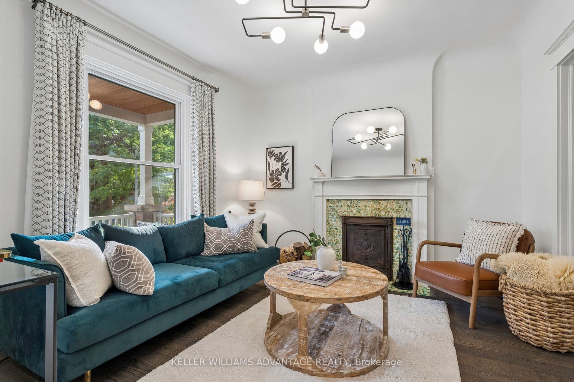 84 Kingsmount Park Road, Toronto, ON M4L 3L4