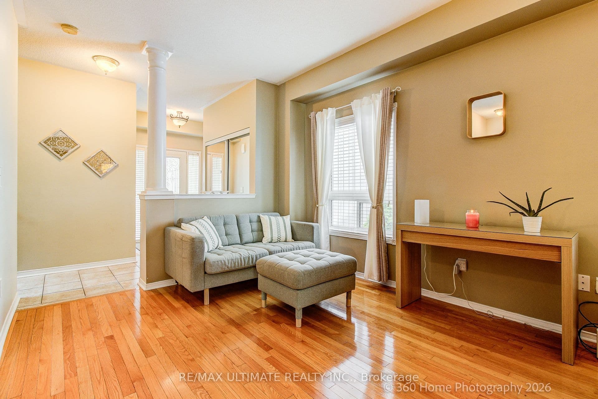 53 Wilshire Drive, Whitby, ON L1M 2H2