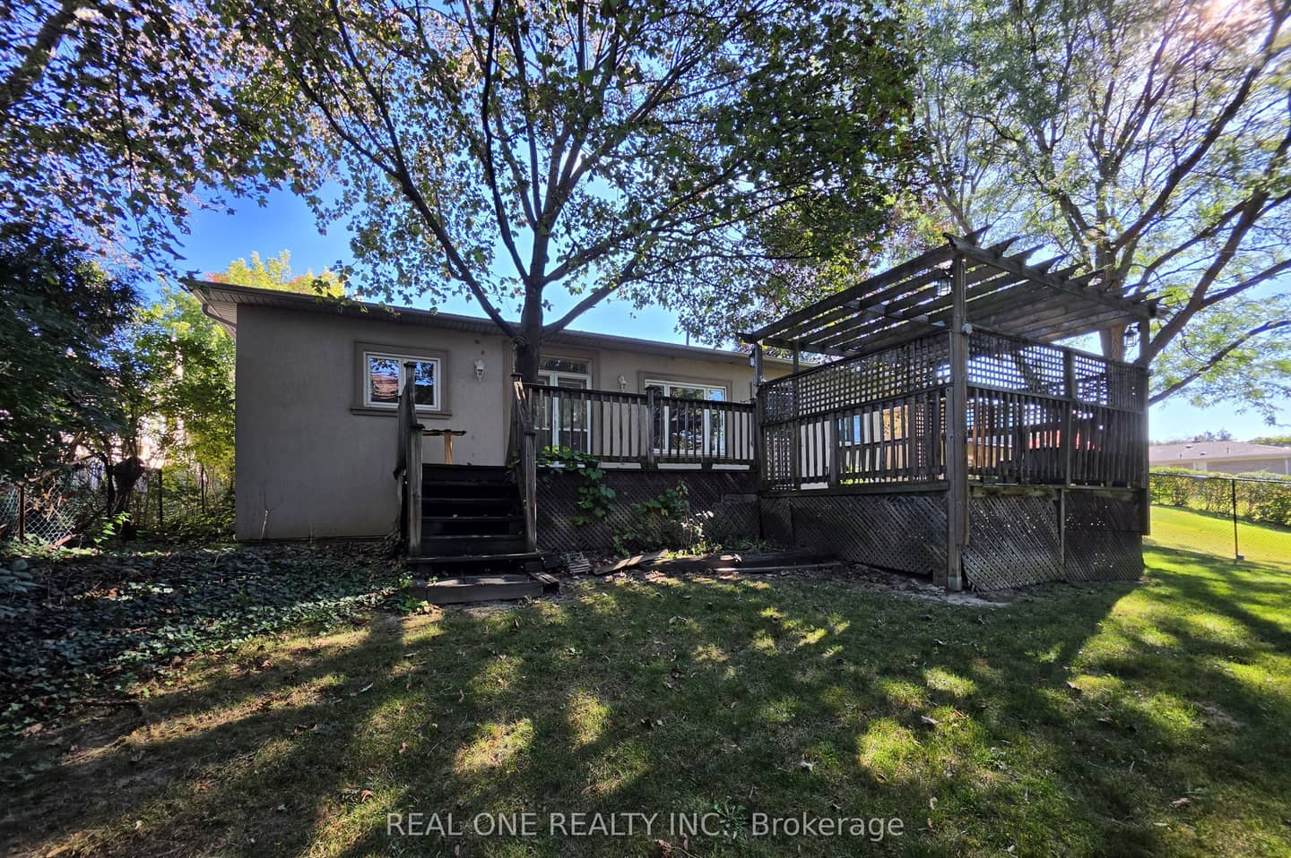 36 Wildrose Crescent E, Markham, ON L3T 1N5