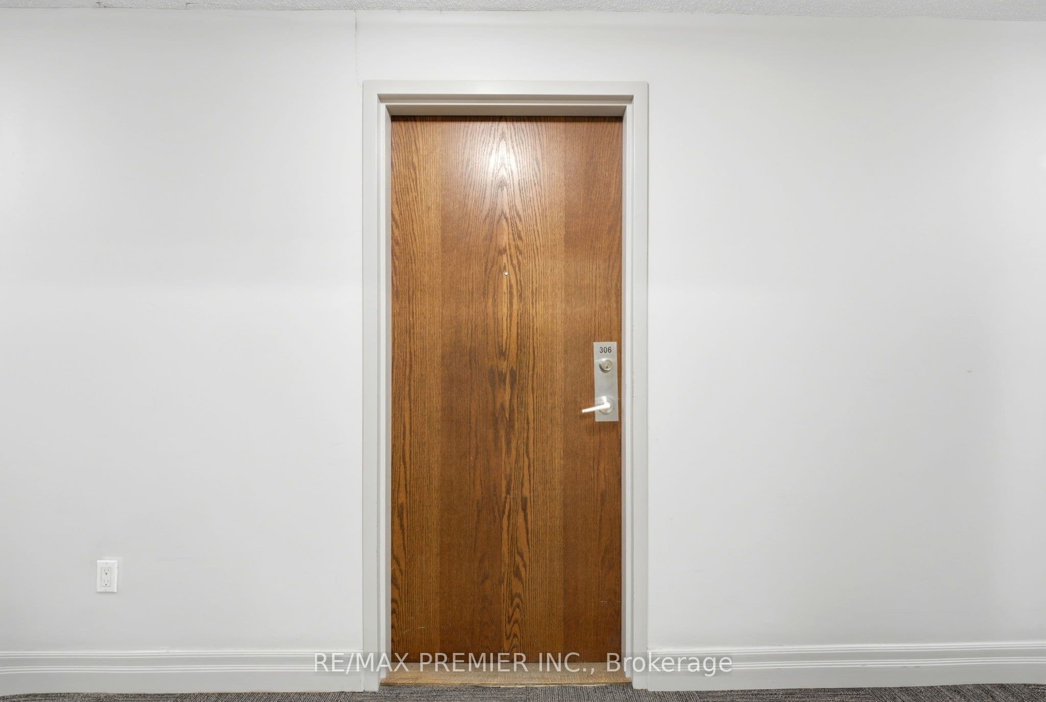 2772 Keele Street 306, Toronto, ON M3M 0A3