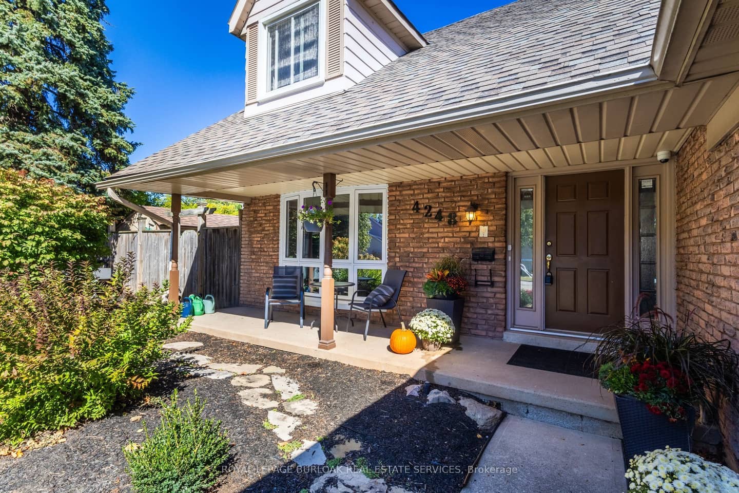 4248 Dunvegan Road, Burlington, ON L7L 1P8