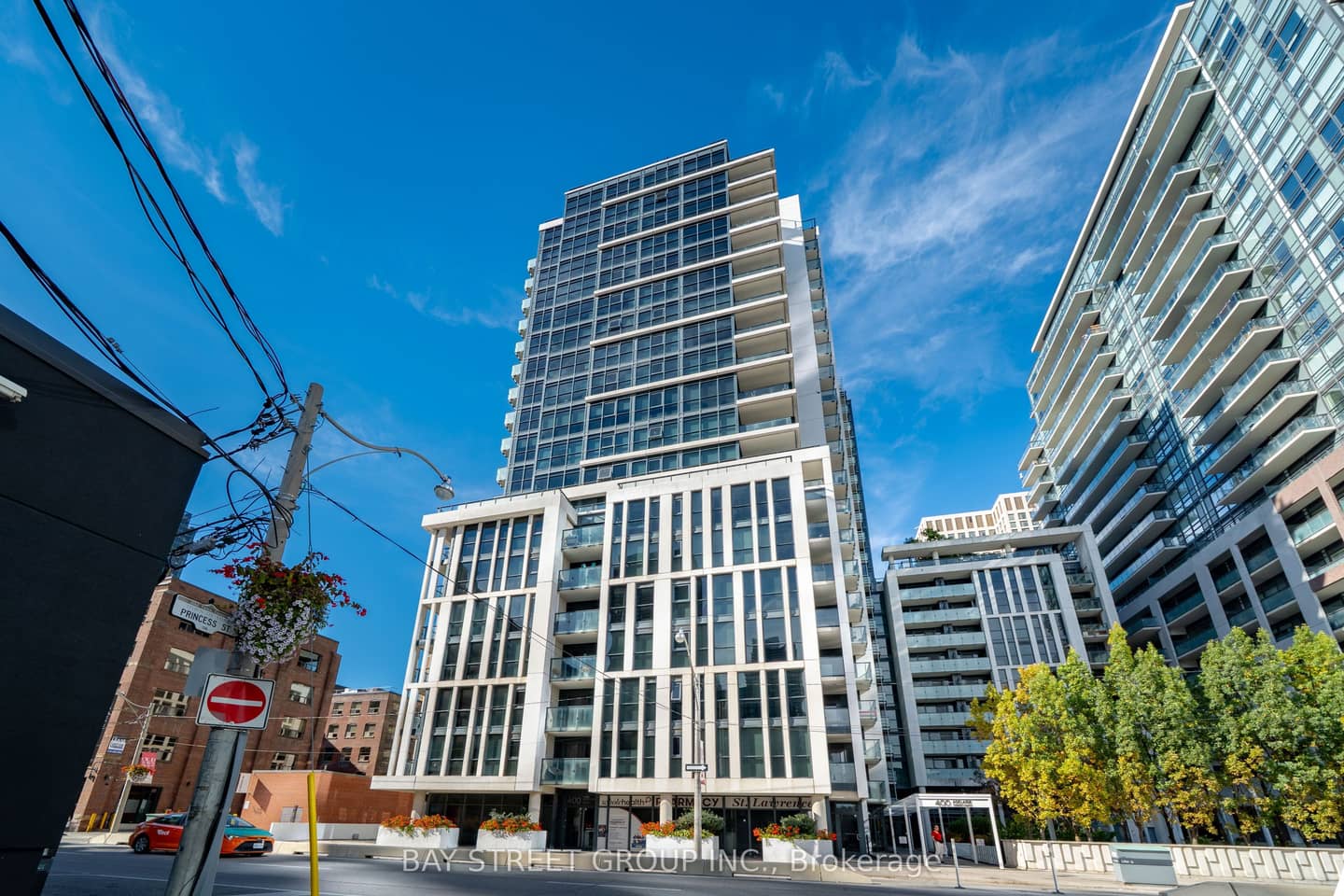 400 Adelaide Street E 322, Toronto, ON M5A 4S3
