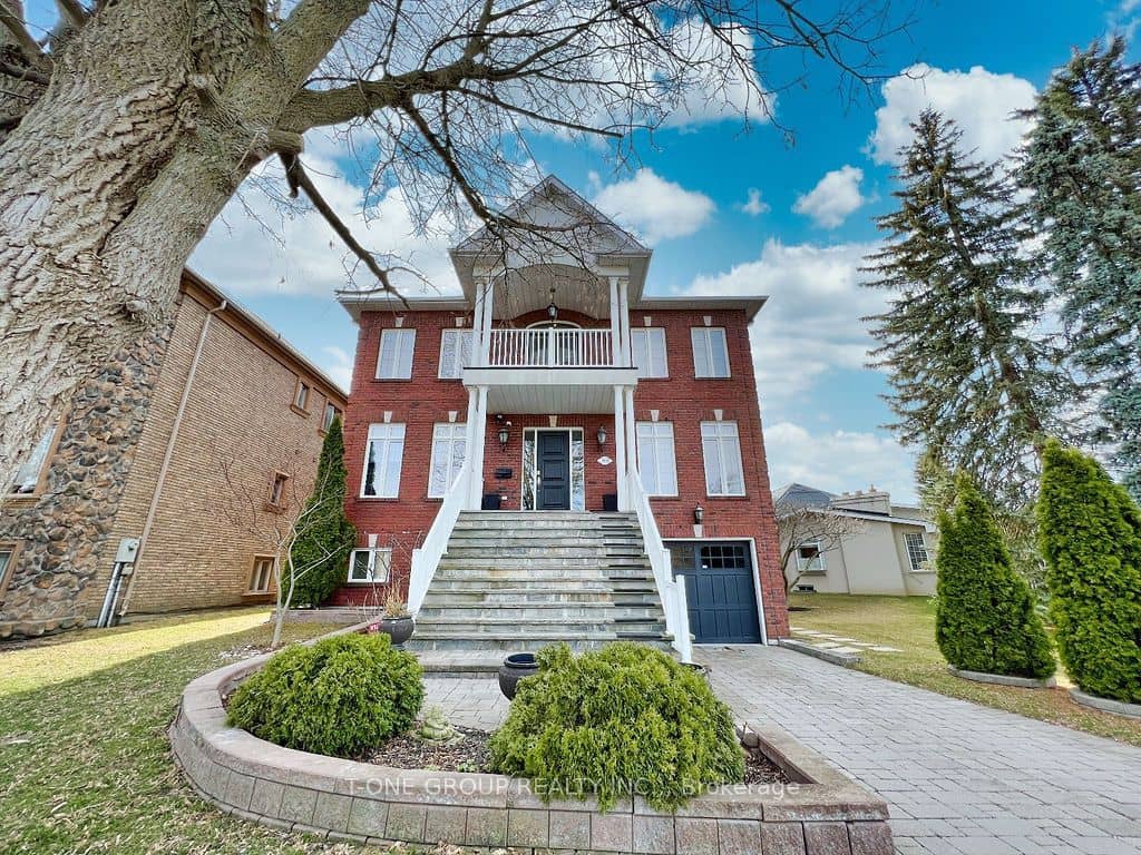 253 Carlton Road, Markham, ON L3R 2A3