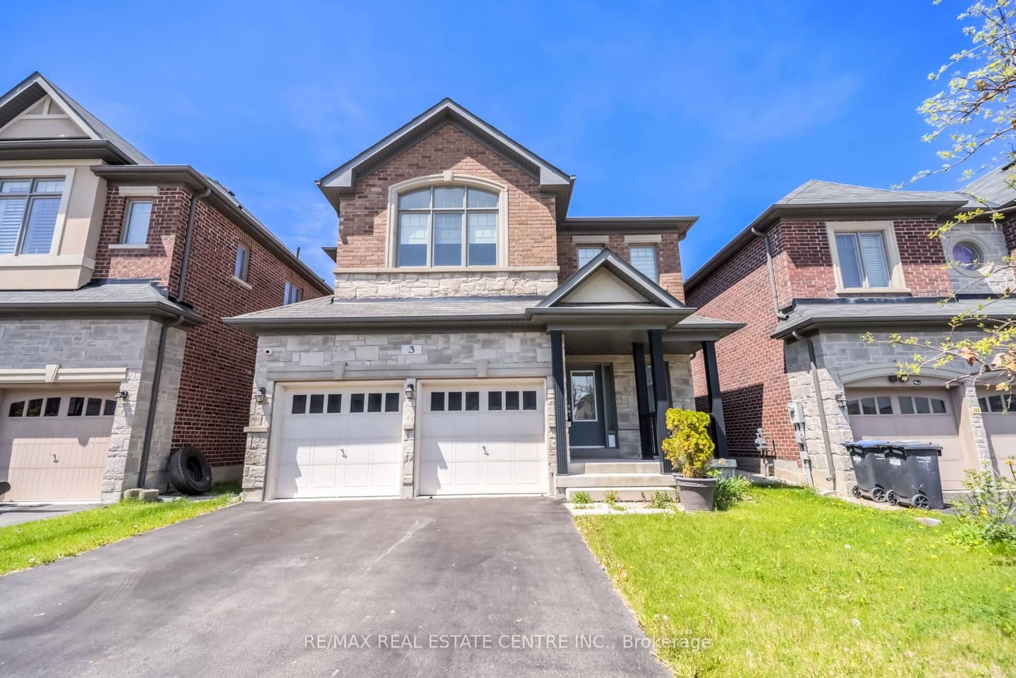 3 Prairie Creek Crescent, Brampton, ON L6Y 6C9