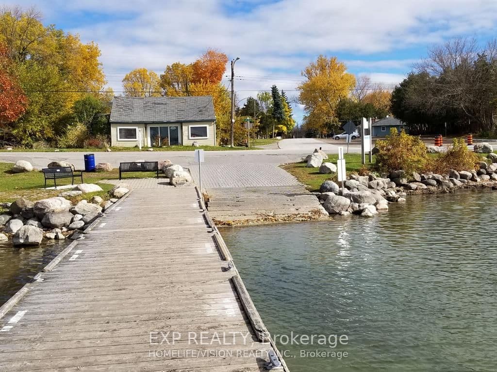 51 Lake Drive, Georgina, ON L4P 1A5