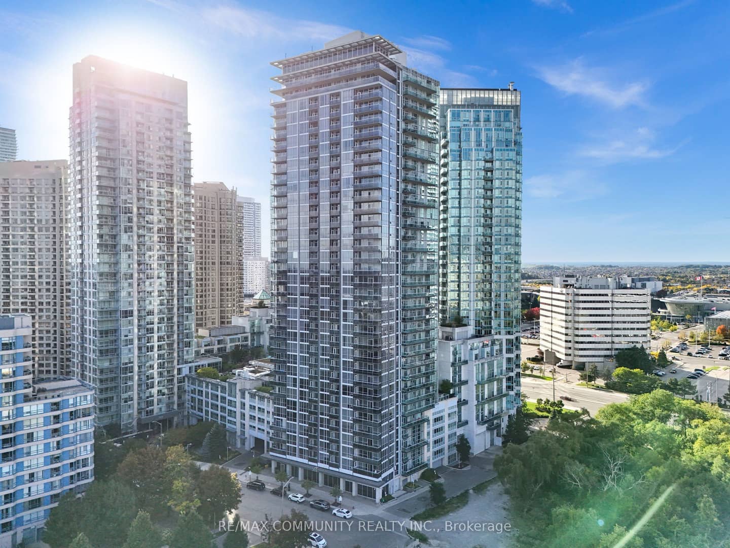 223 Webb Drive 2901, Mississauga, ON L5B 0E8
