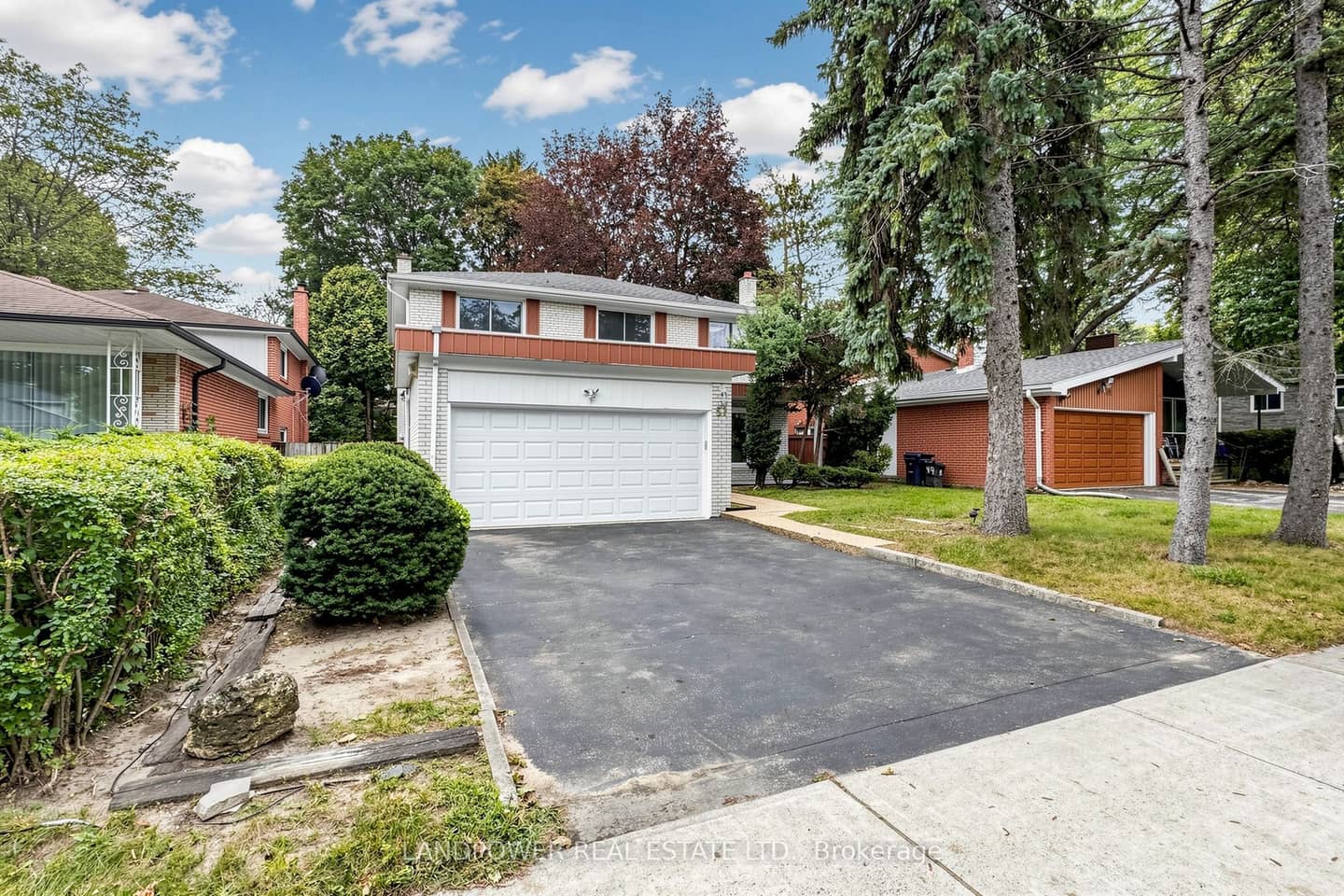 51 BESTVIEW Drive, Toronto, ON M2M 2X8