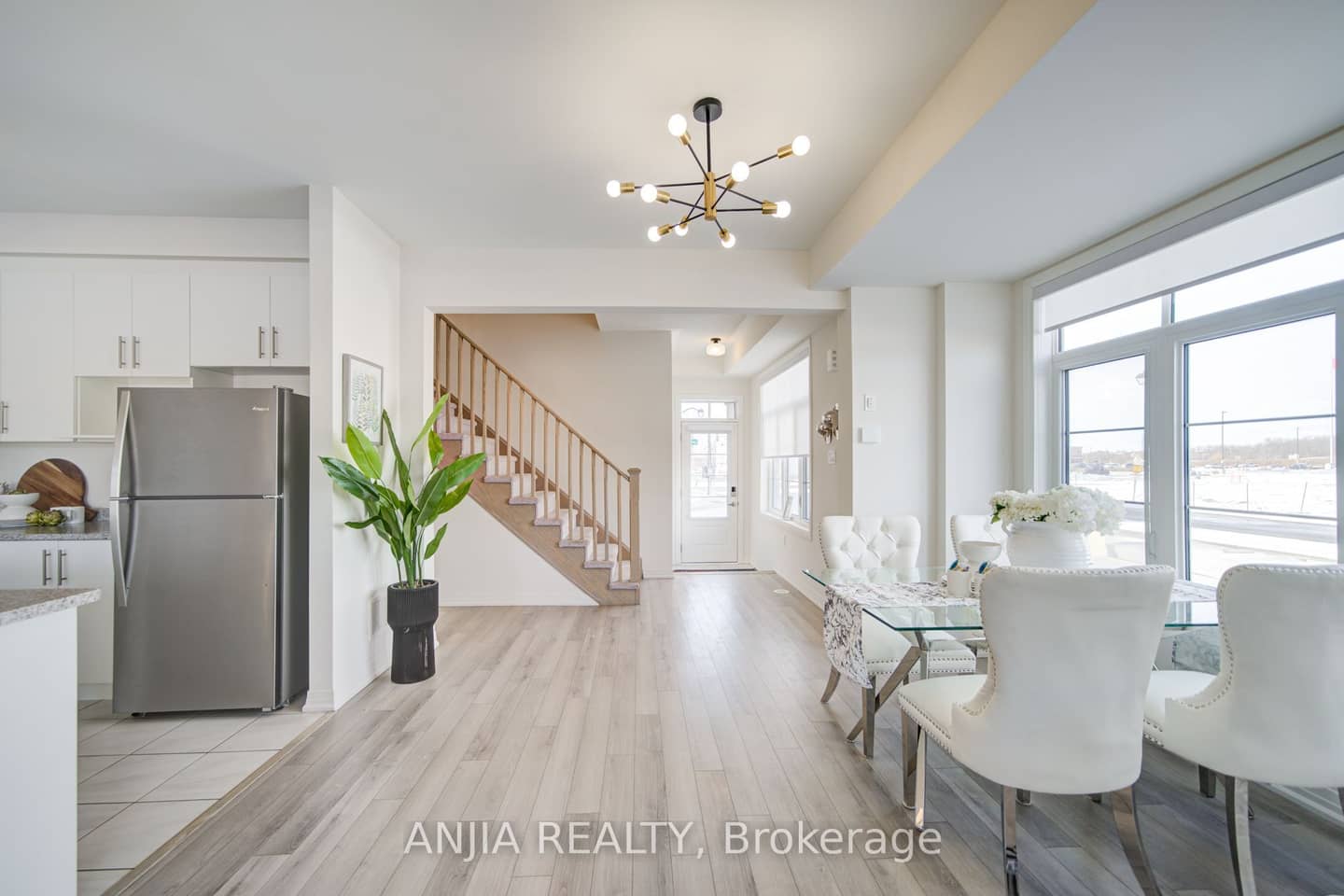 111 Carneros Way, Markham, ON L6B 1R2