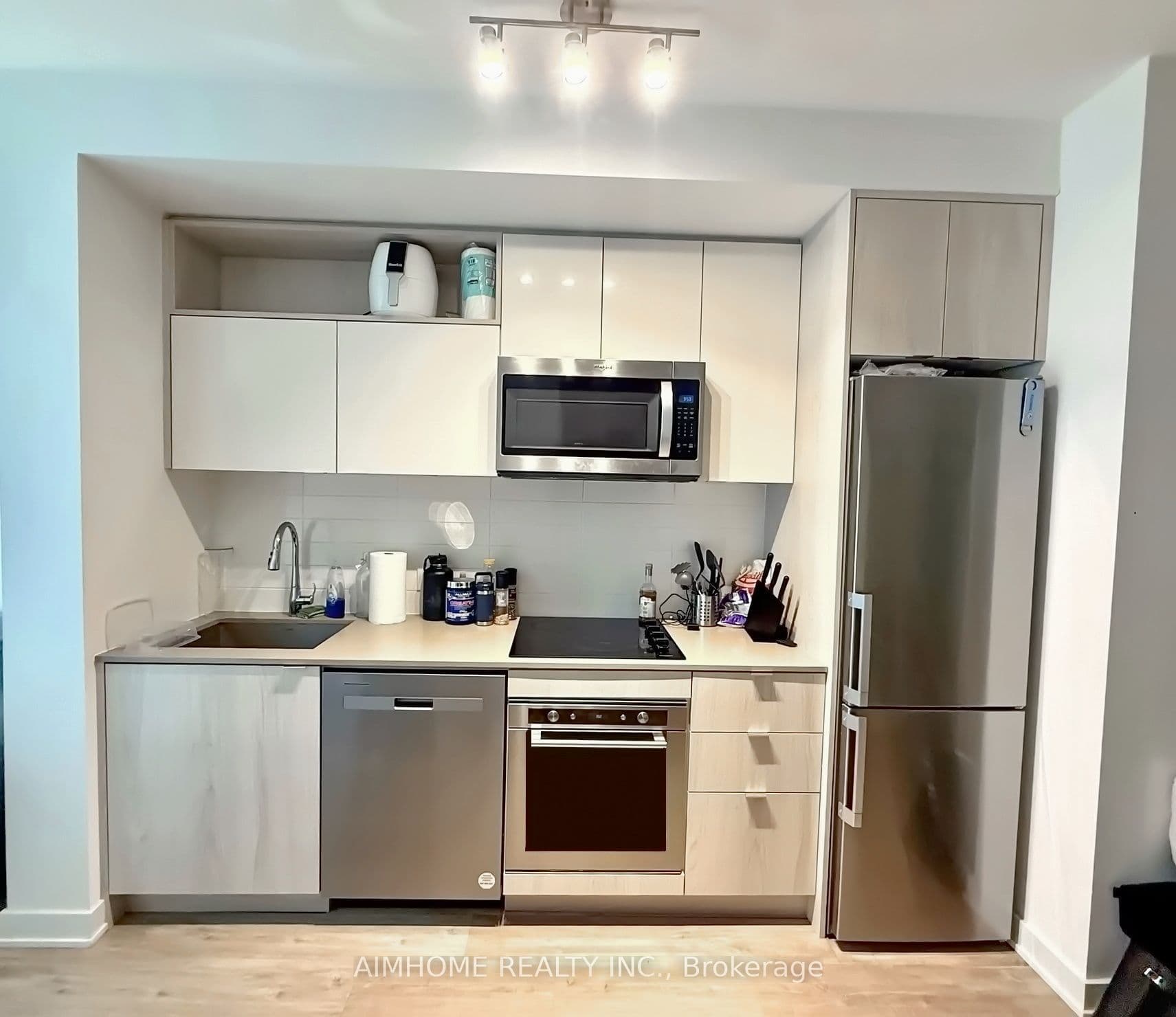 121 Lower Sherbourne Street 456, Toronto, ON M5A 0W8
