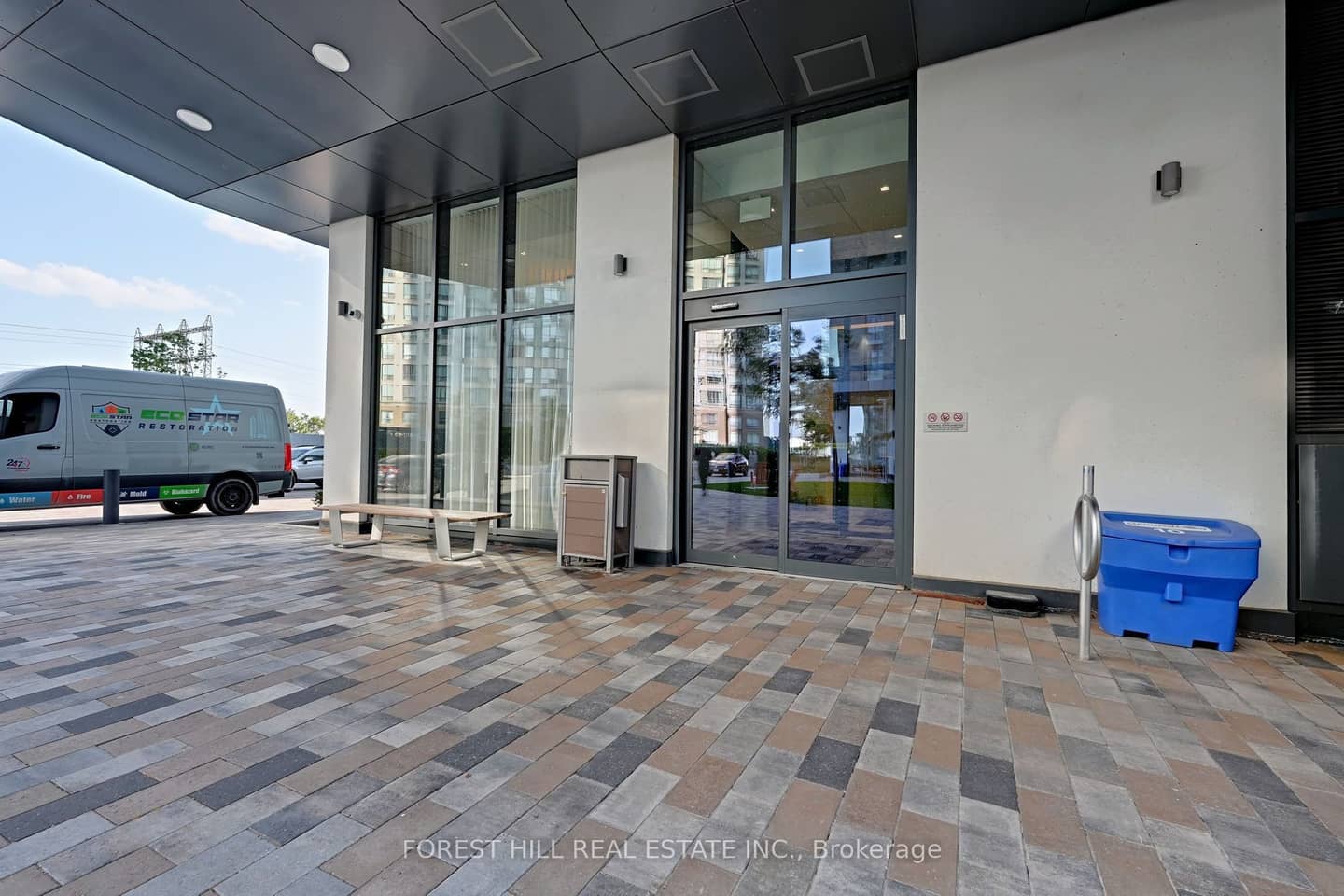 30 Samuel Wood Way 1708, Toronto, ON M9B 0C9