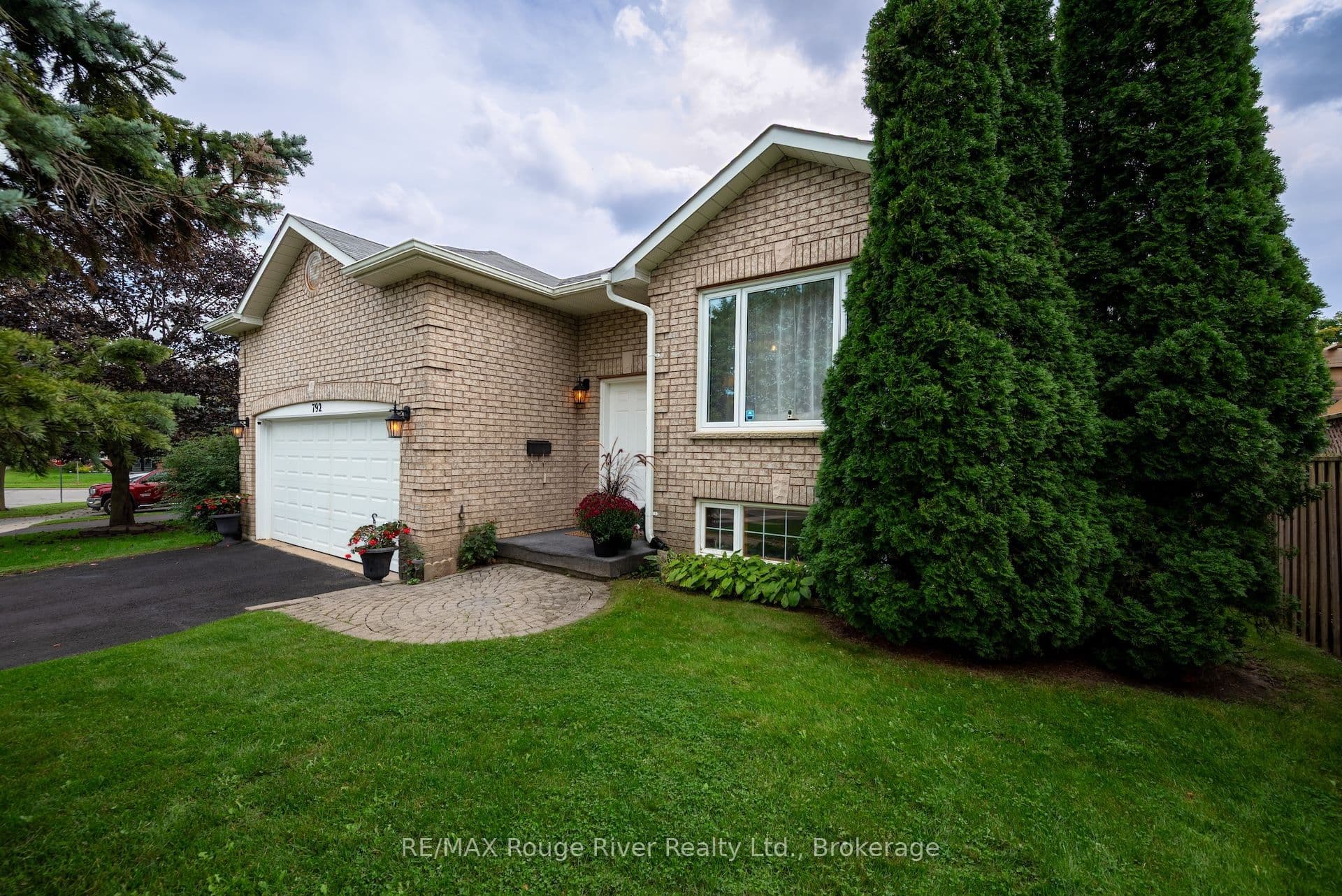 792 Greer Crescent, Cobourg, ON K9A 5N8