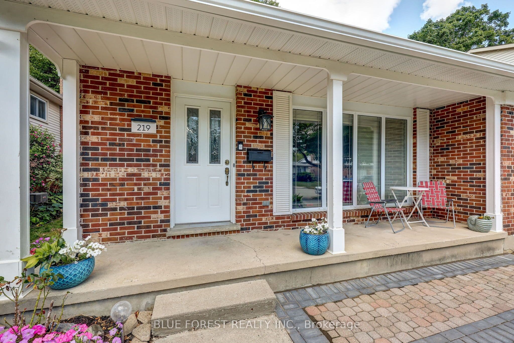 219 Worthington Avenue, London South, ON N5Z 4H9