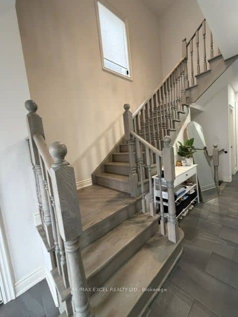 123 Fallharvest Way, Whitchurch-Stouffville, ON L4A 5A8