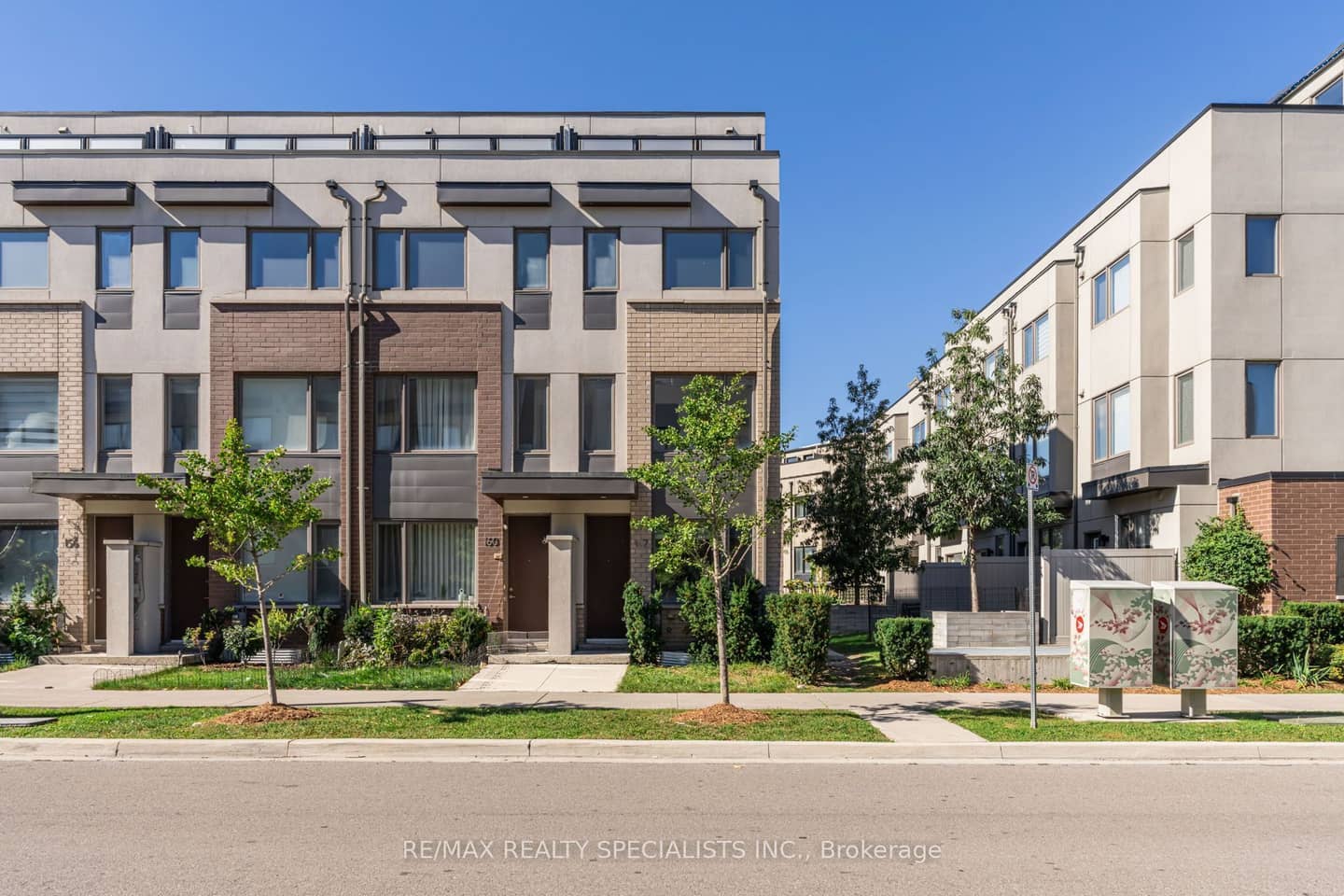 162 William Duncan Road, Toronto, ON M3K 0C1
