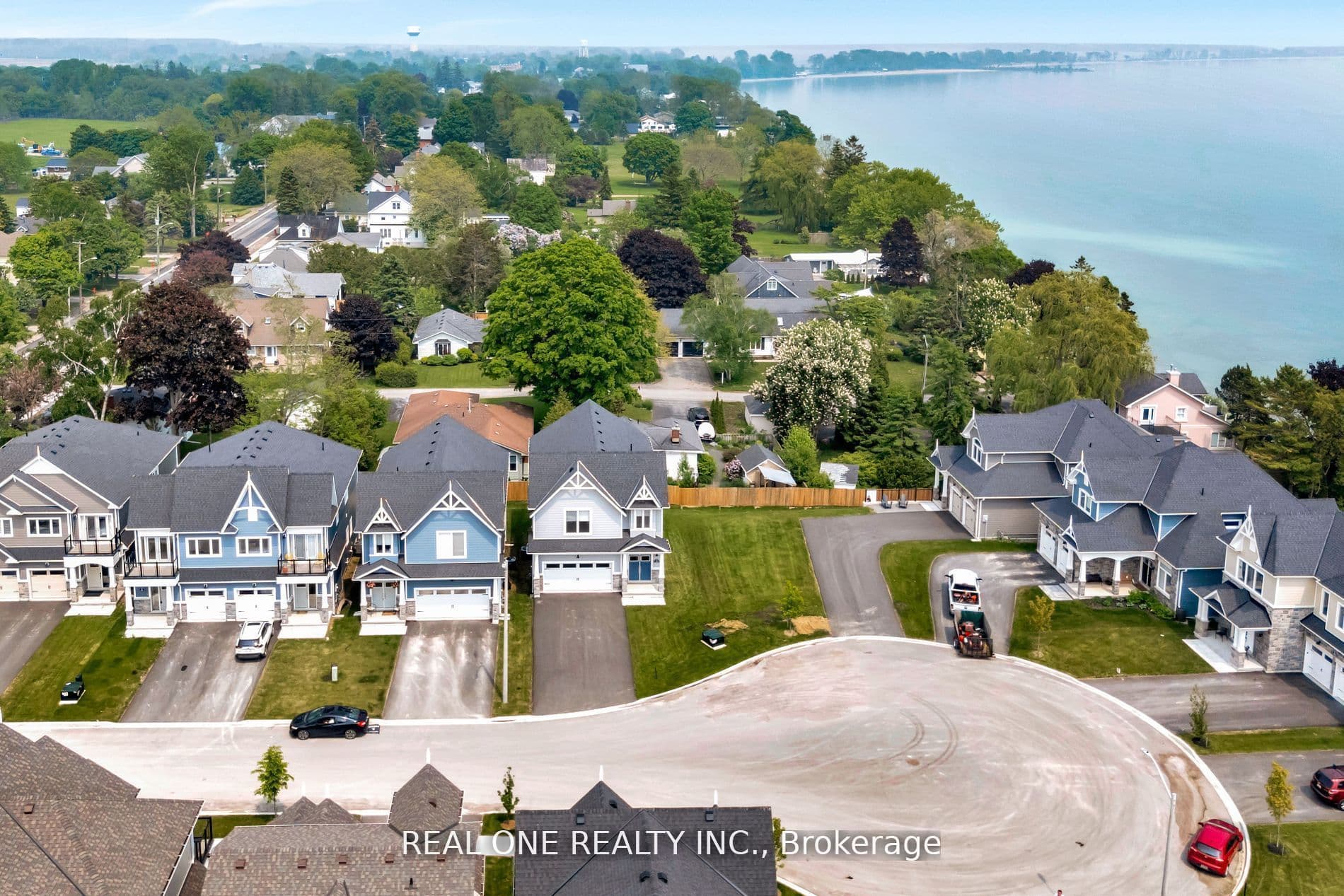 14 Twelve Trees Court, Prince Edward County, ON K0K 3L0