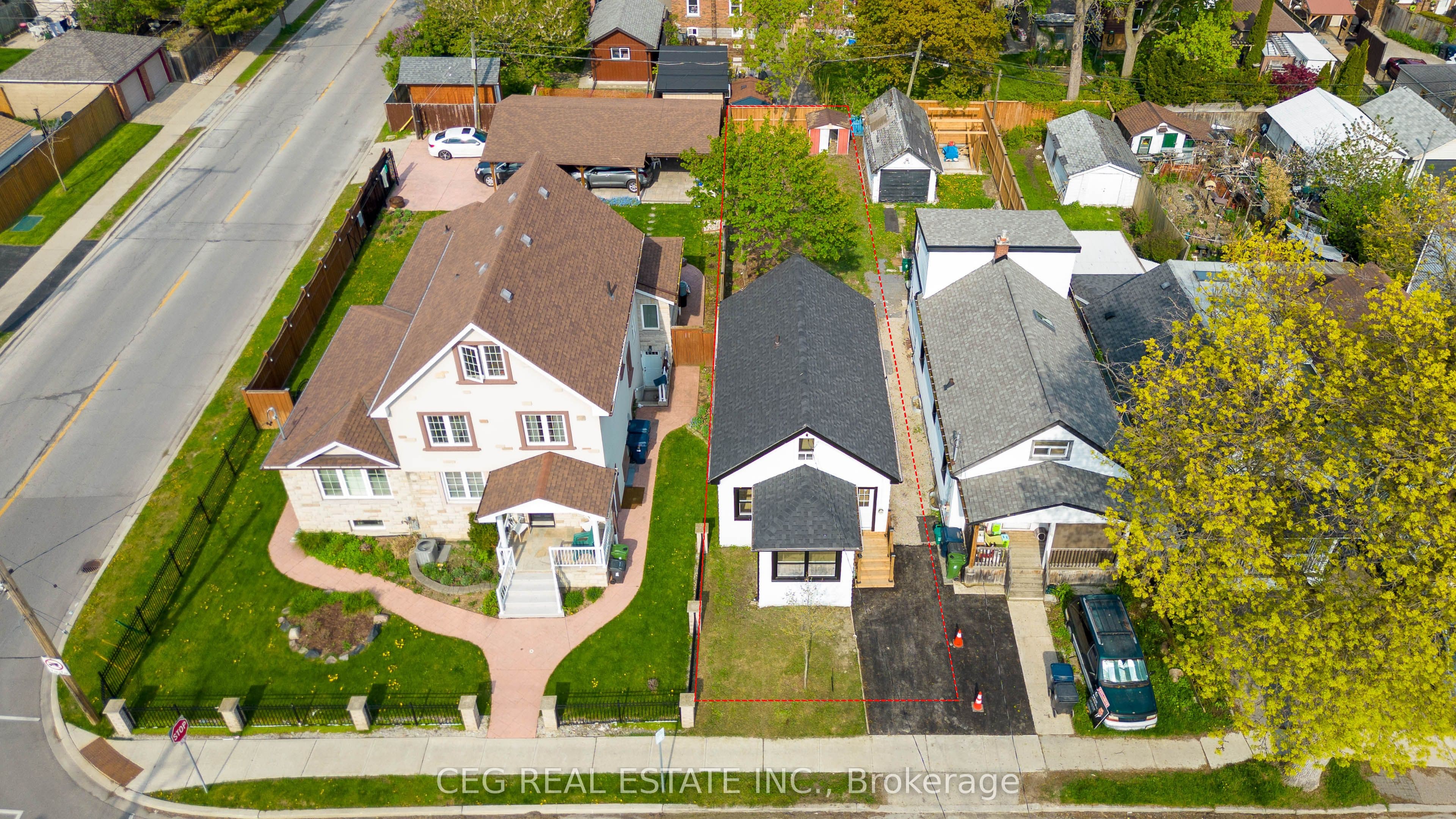 53 Twenty Fourth Street N, Toronto, ON M8V 3N3