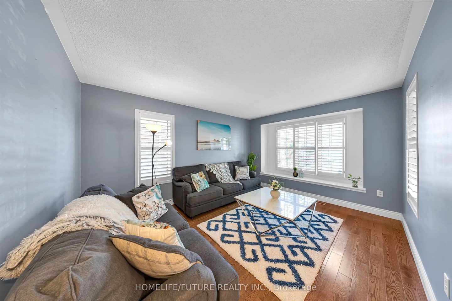 17 Grainger Crescent, Ajax, ON L1T 4Y7