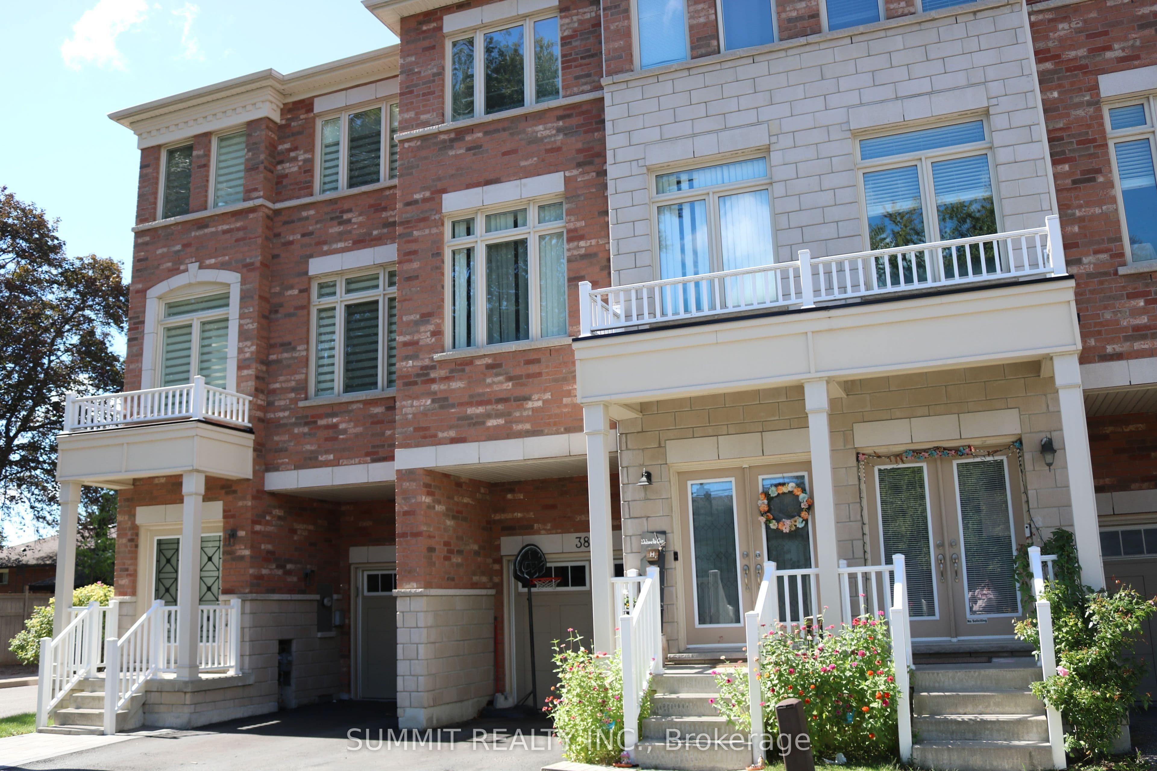 1299 Glenanna Road 39, Pickering, ON L1V 0C9