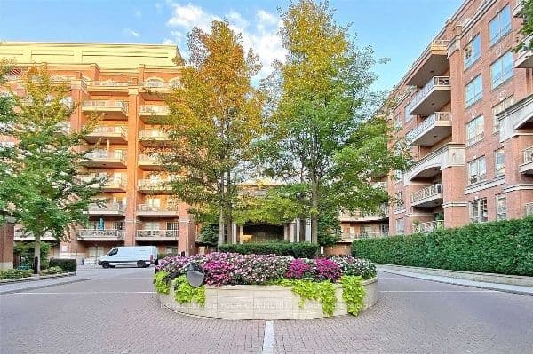 20 Burkebrook Place 610, Toronto, ON M4G 0A1