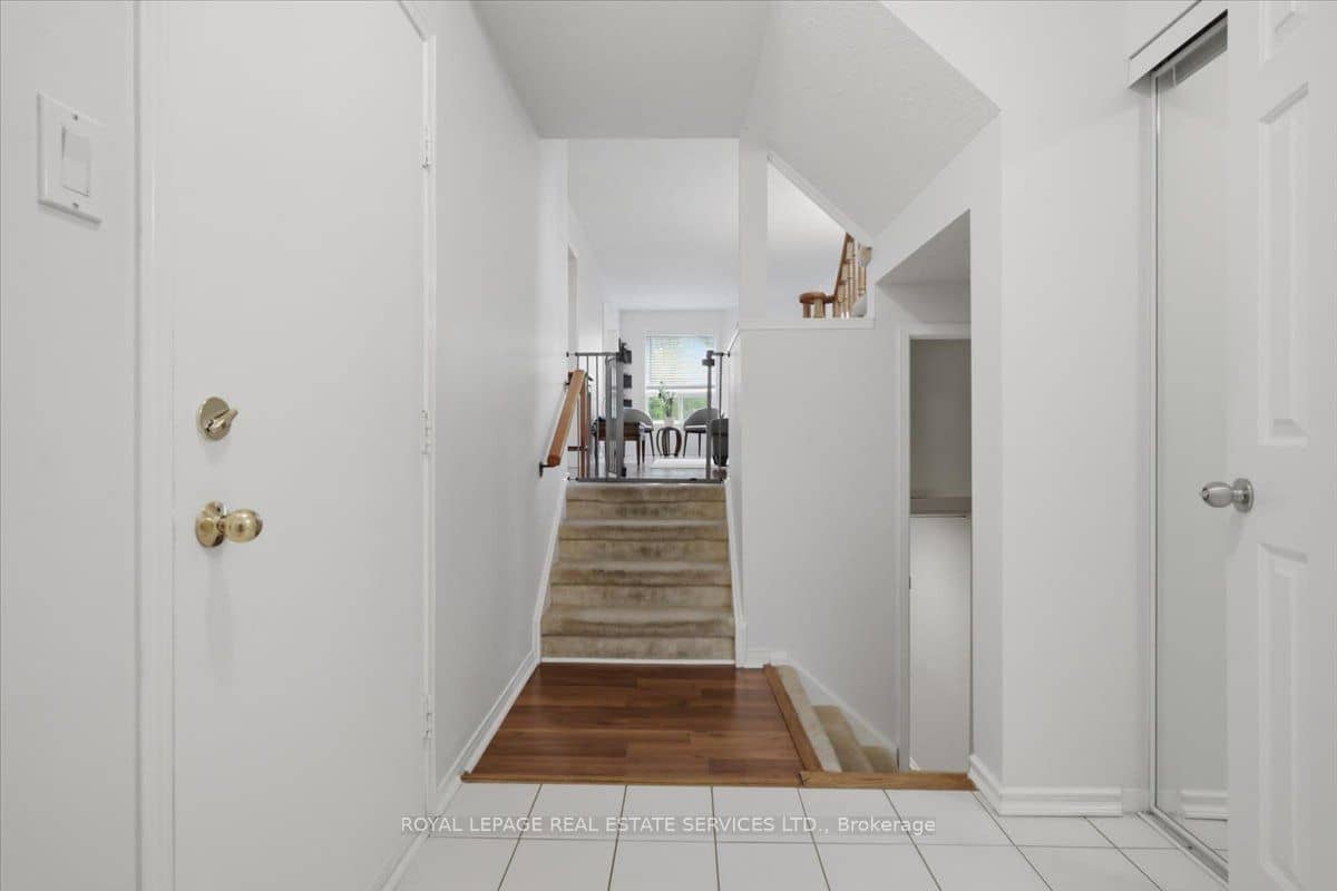 4605 Donegal Drive 24, Mississauga, ON L5M 4X7
