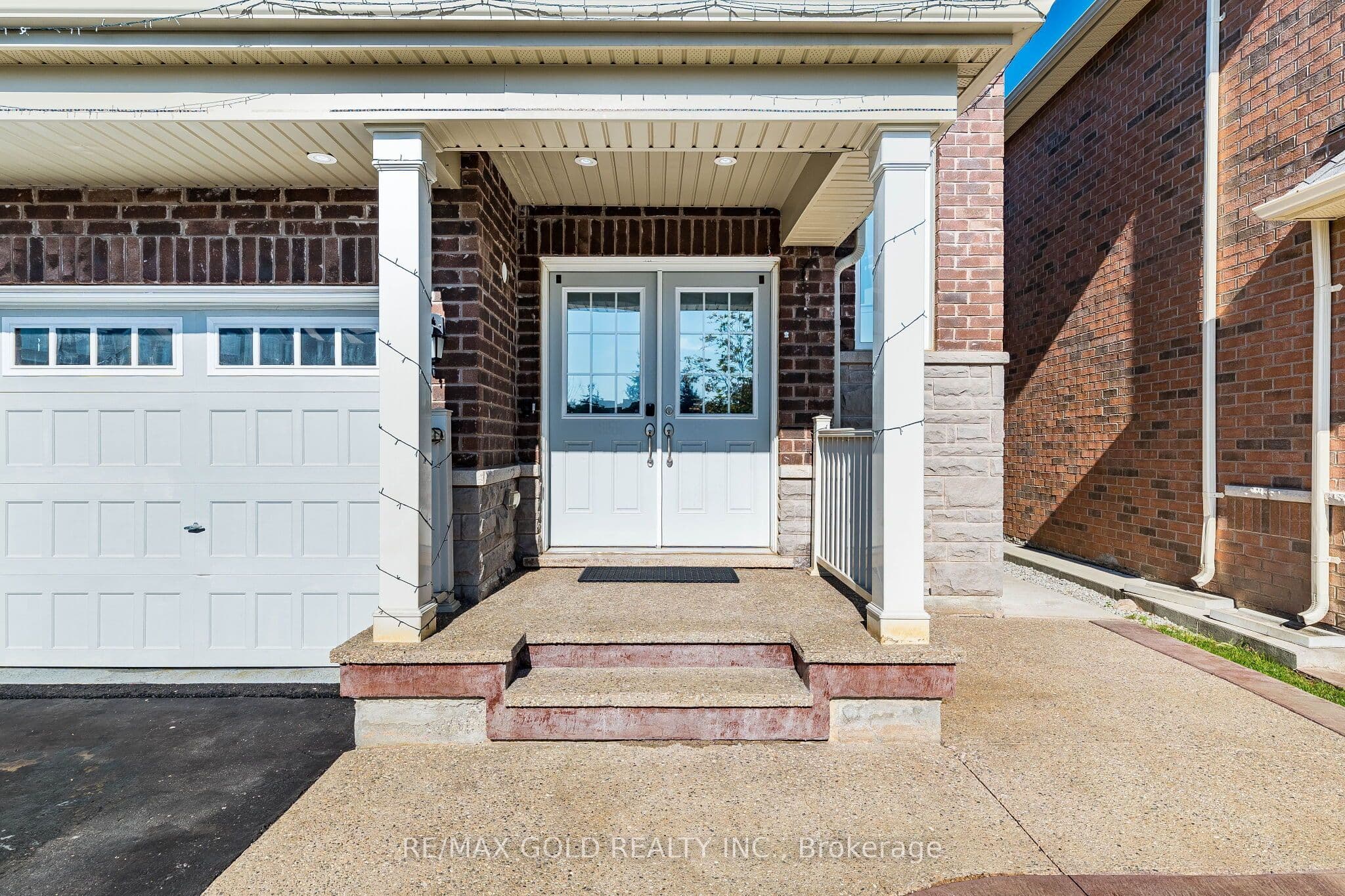 169 Robert Parkinson Drive, Brampton, ON L7A 4H6