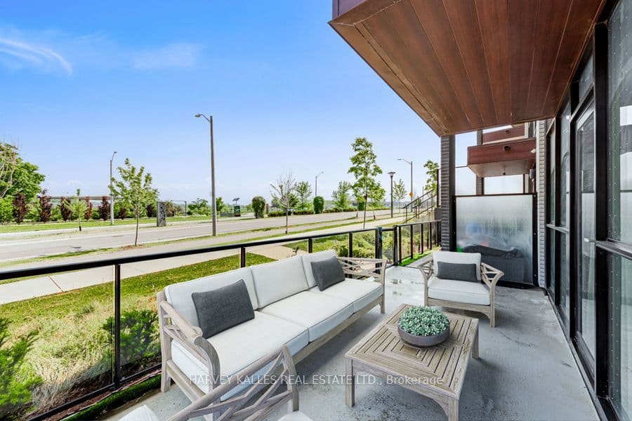 60 George Butchart Drive 4, Toronto, ON M3K 0E1