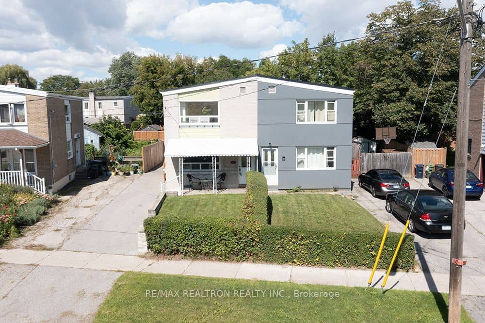 68 Chelwood Road, Toronto, ON M1K 2K8