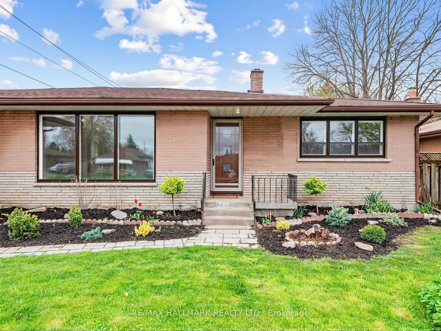 504 Wilson Road S, Oshawa, ON L1H 6C9