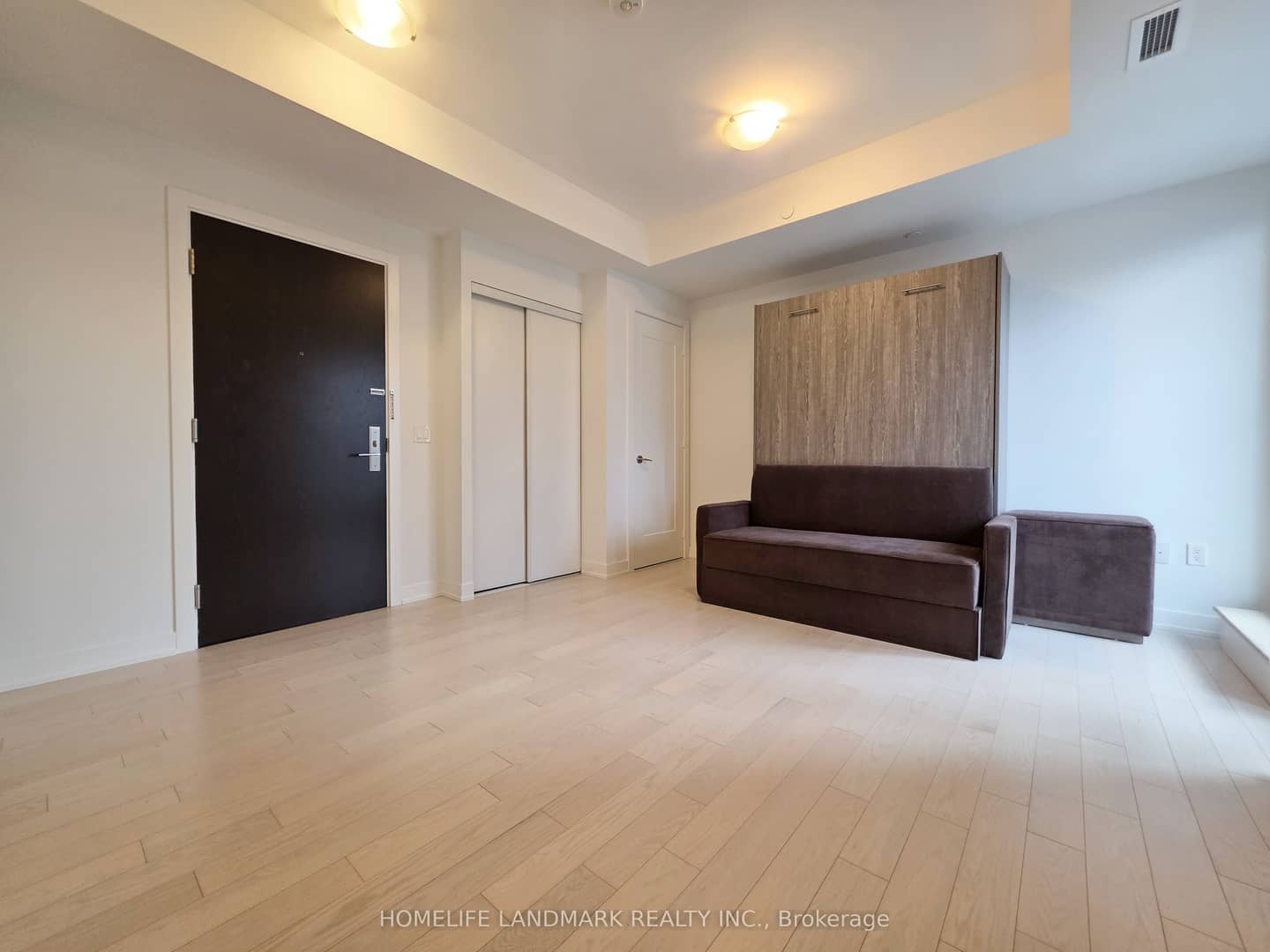 330 Richmond Street W 605, Toronto, ON M5V 0M4