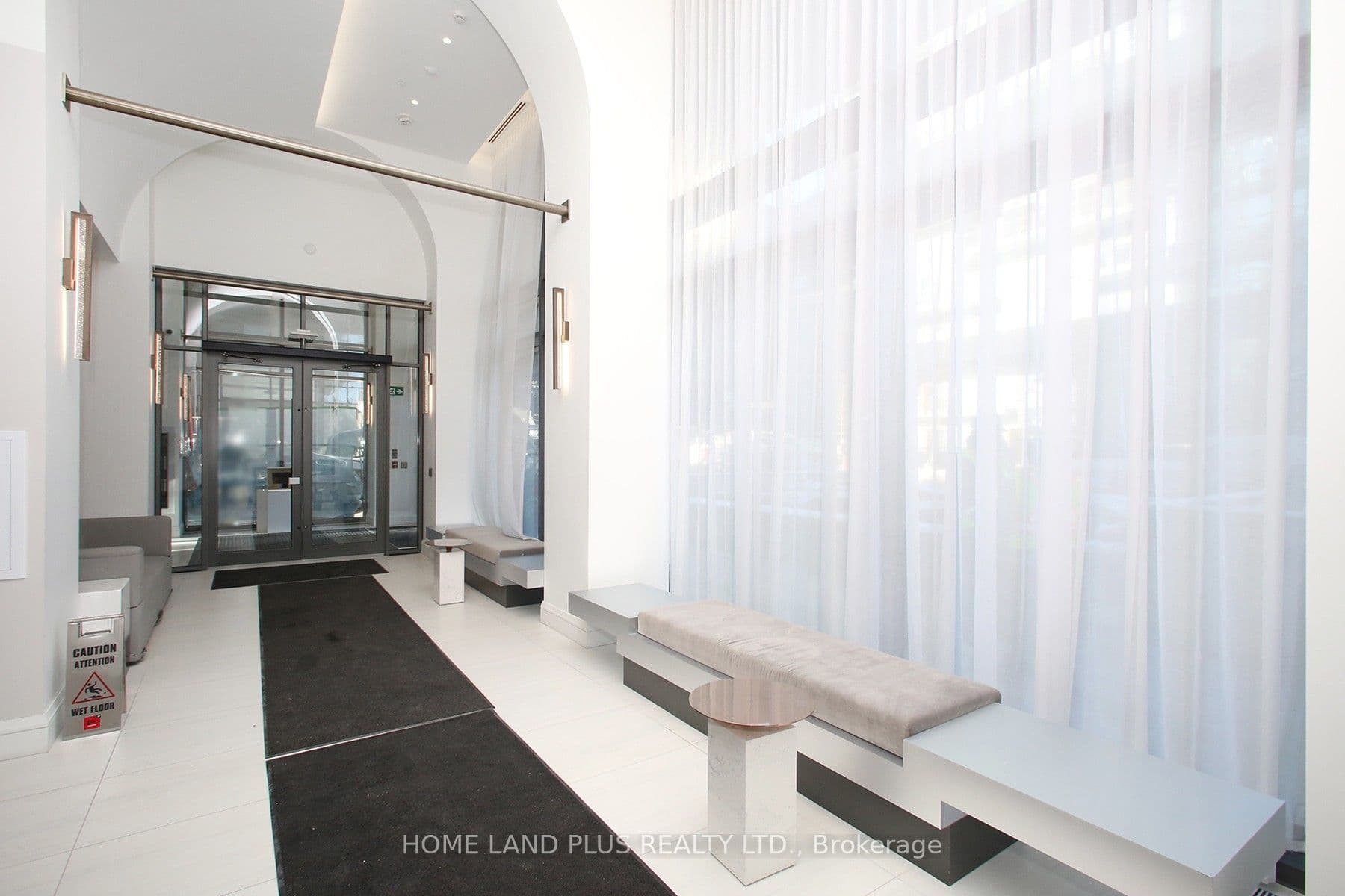 39 Roehampton Avenue 2704, Toronto, ON M4P 1P9