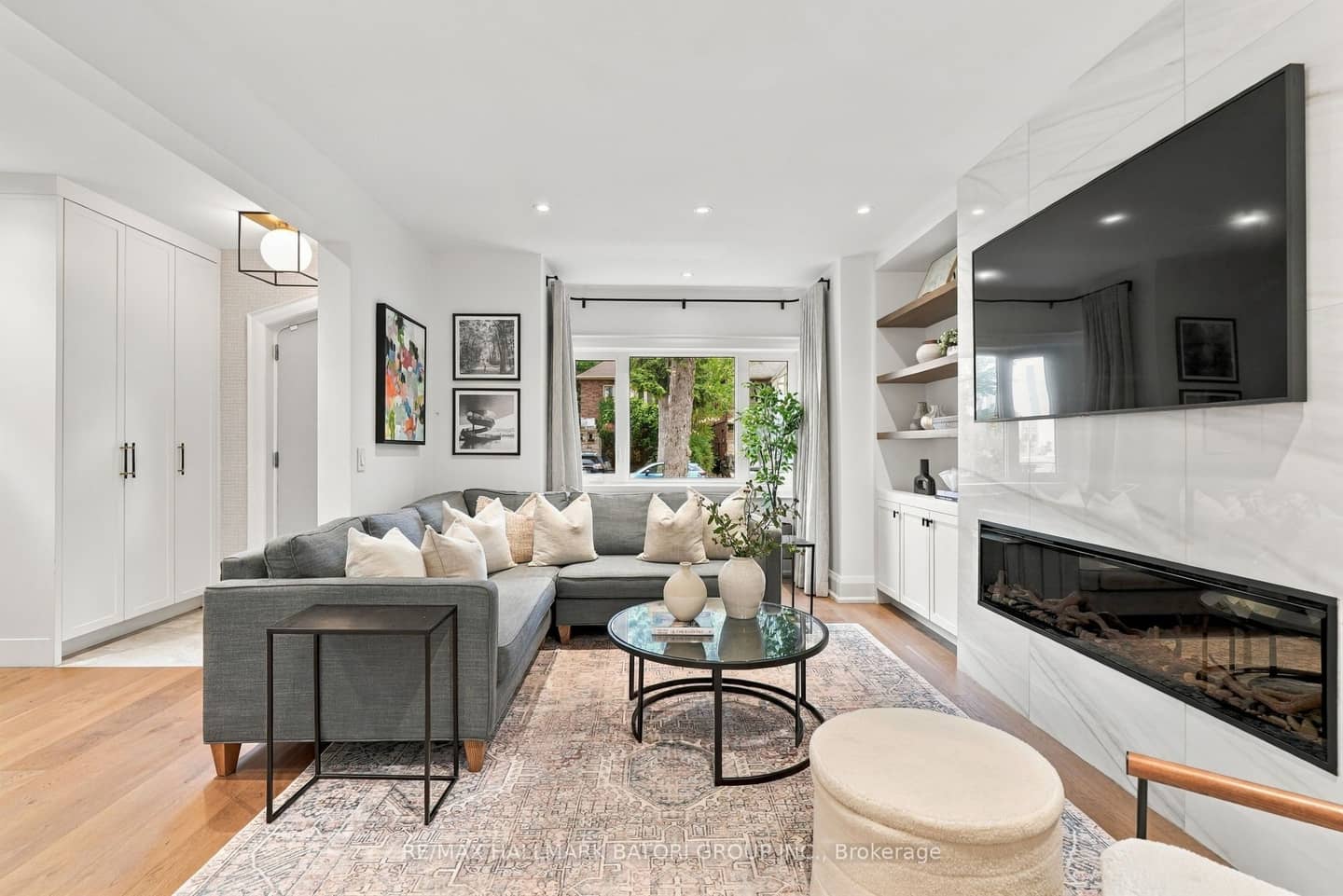 162 Chiltern Hill Road, Toronto, ON M6C 3C4