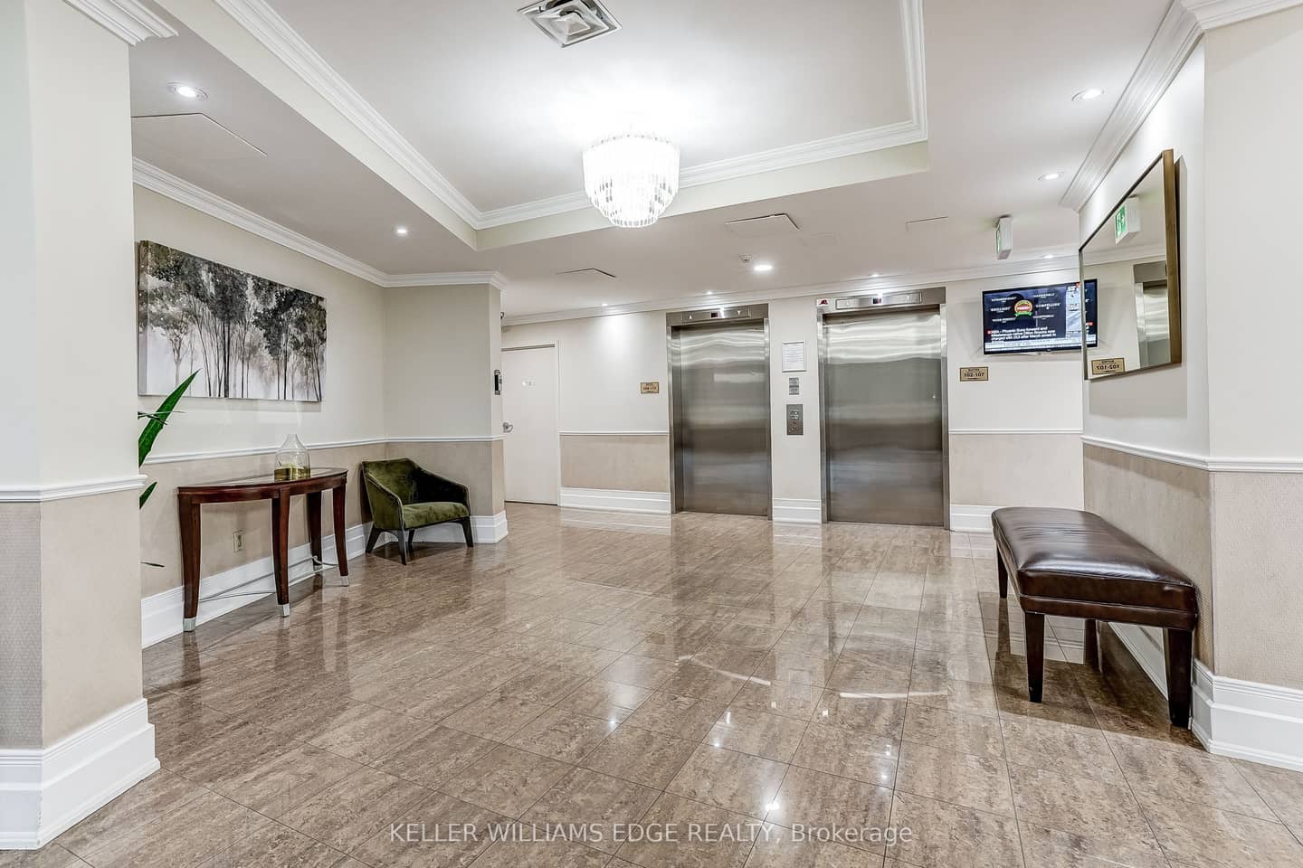 40 Harding Boulevard W 603, Richmond Hill, ON L4C 9S5