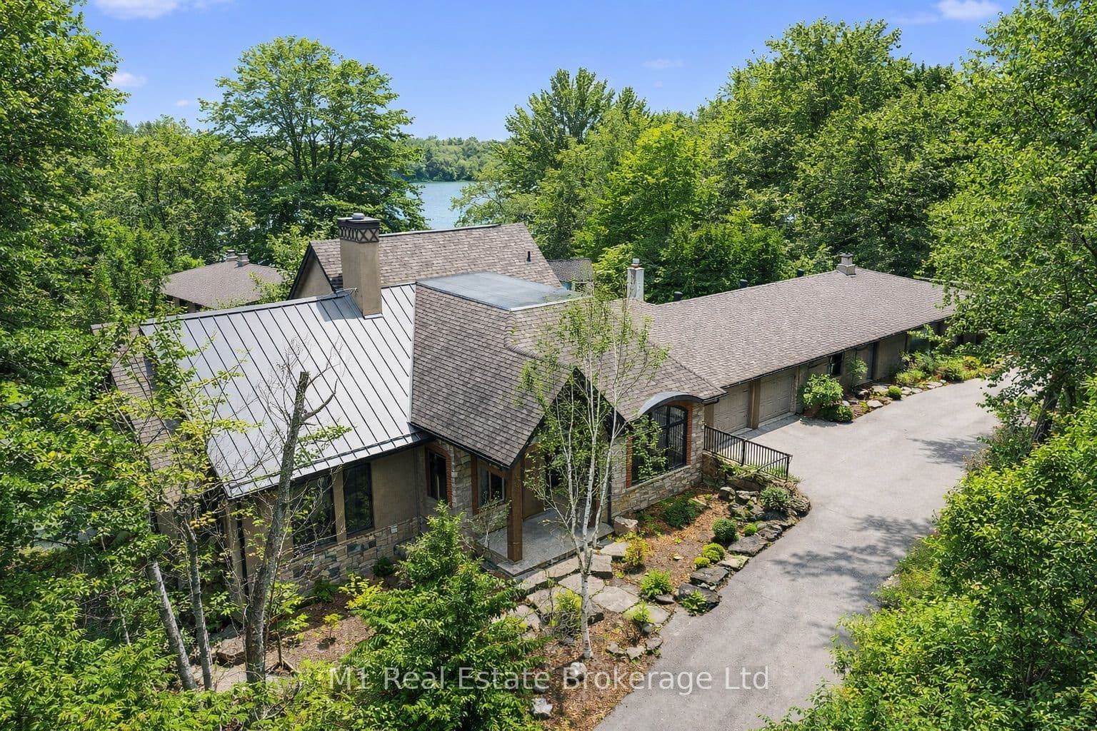 13569 Dublin Line, Halton Hills, ON L7J 2L7